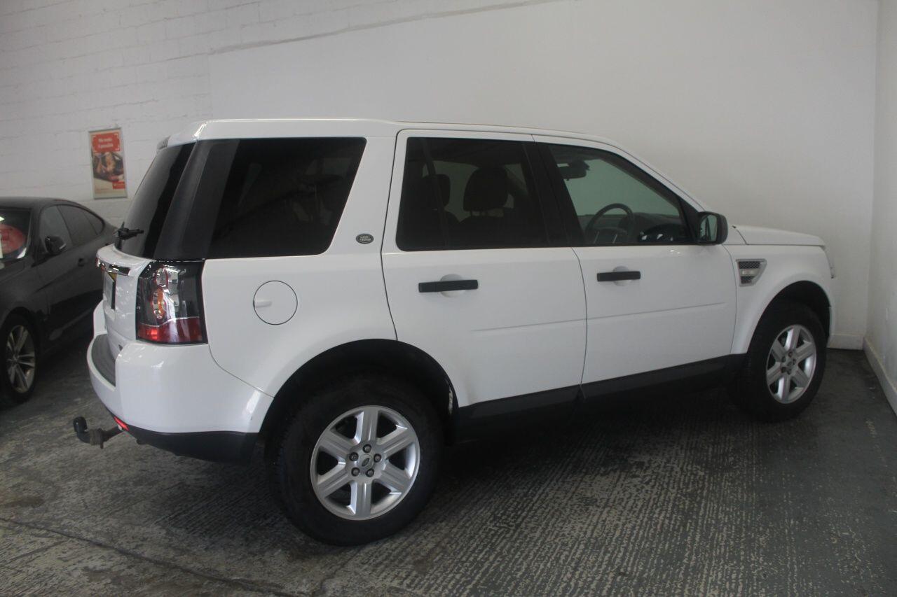 Land Rover Freelander view 11