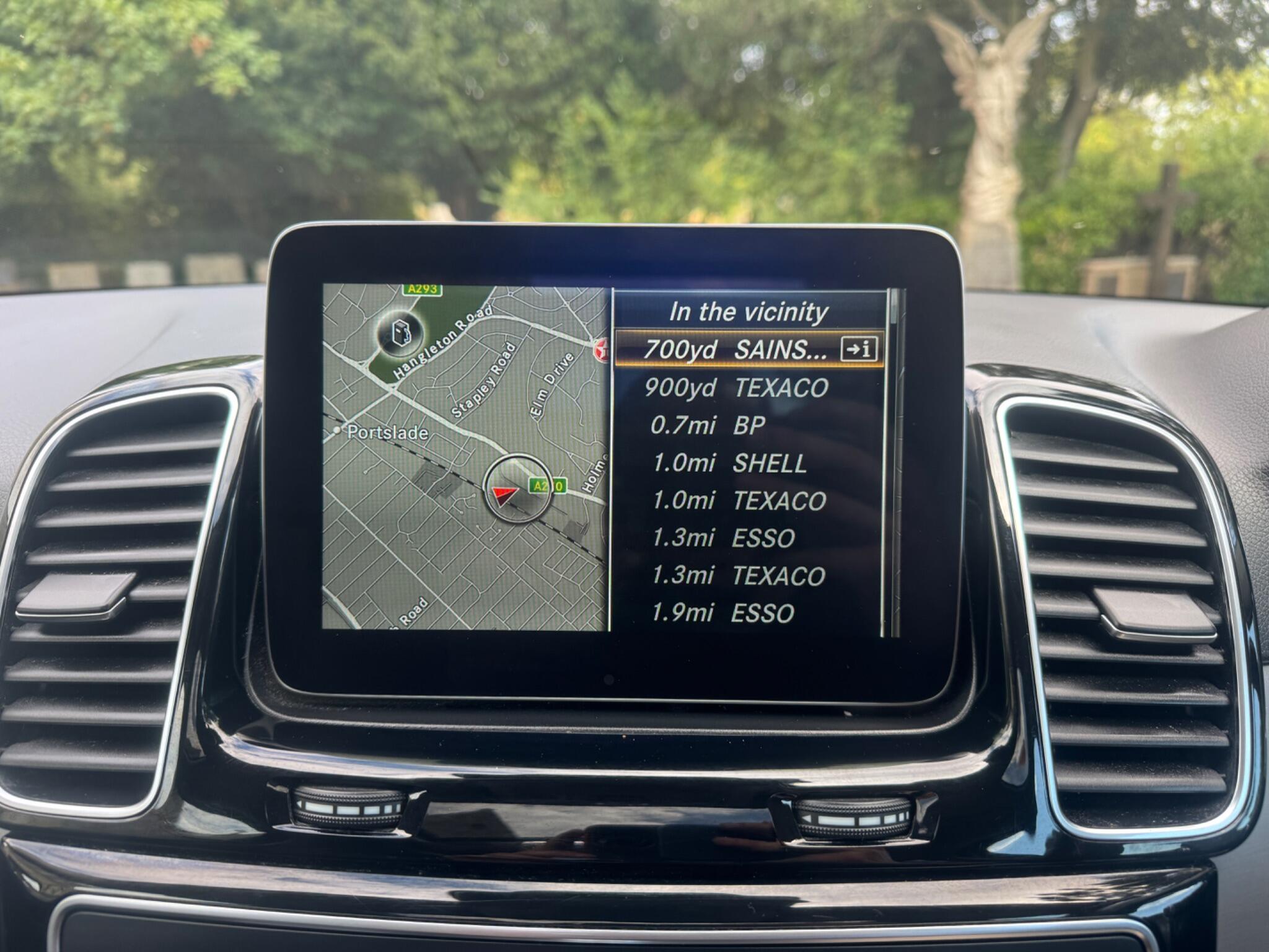 Mercedes-Benz Gle view 57