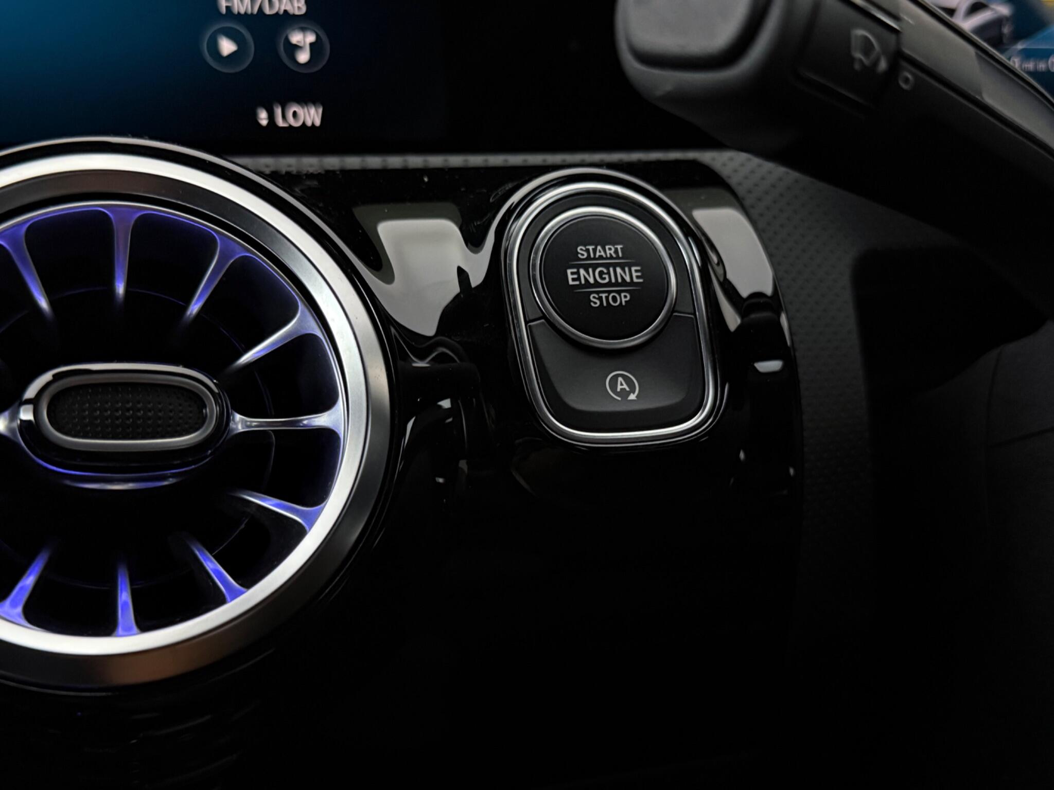 Mercedes-Benz CLA view 19