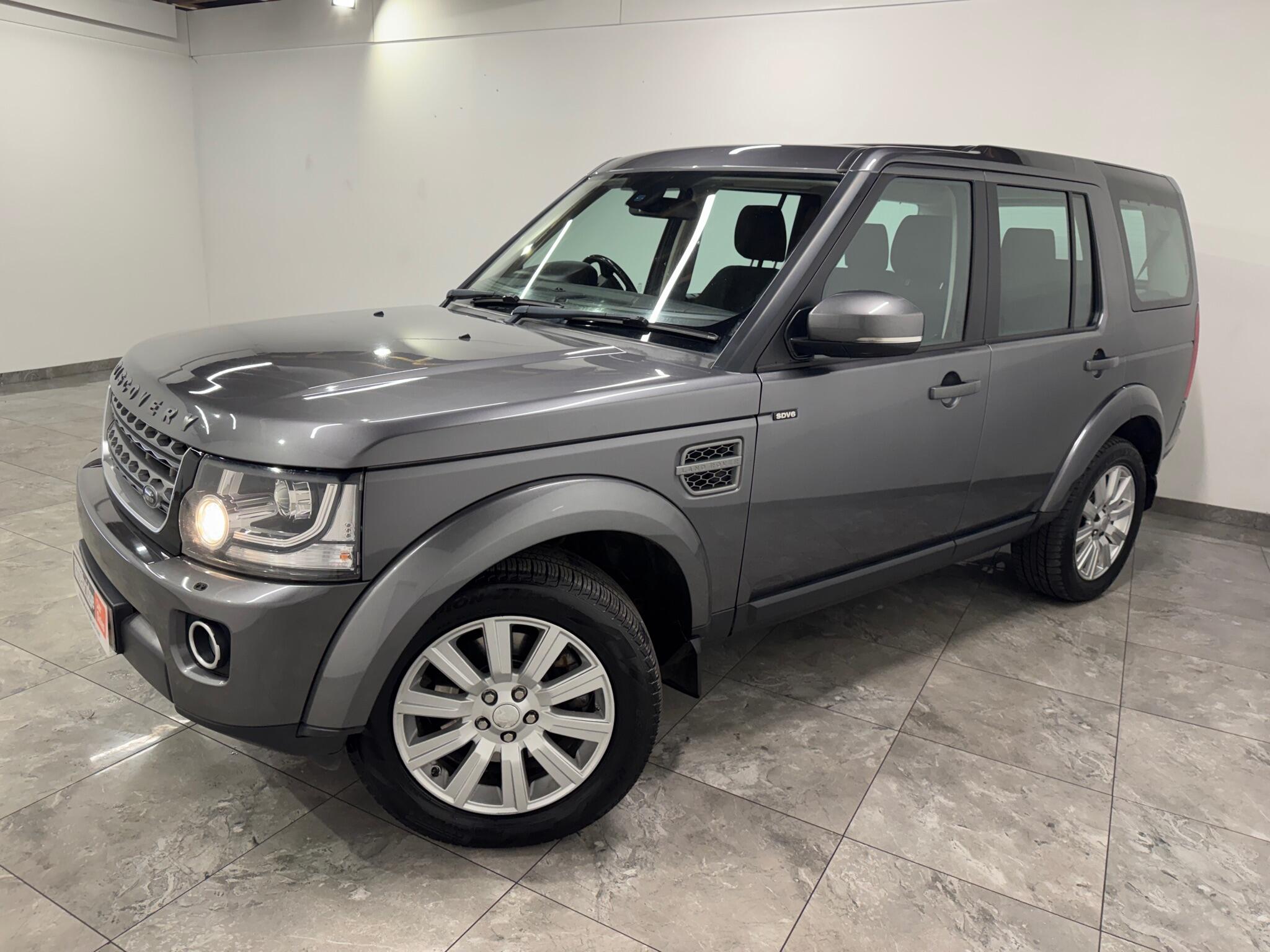 Land Rover Discovery view 4