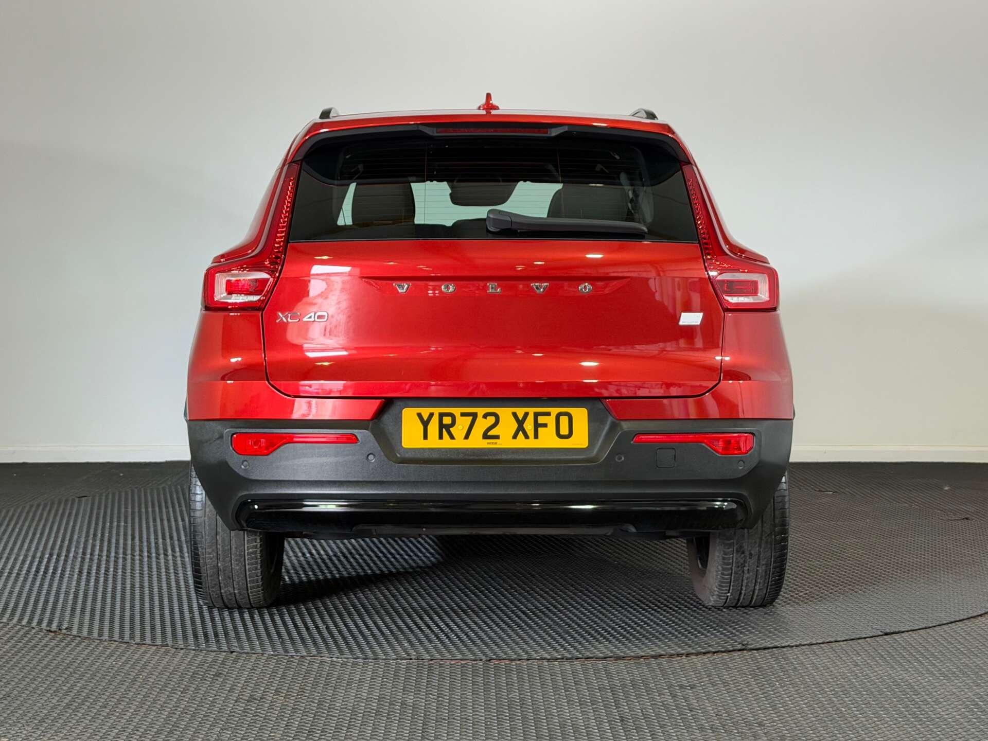 Volvo XC40 view 6