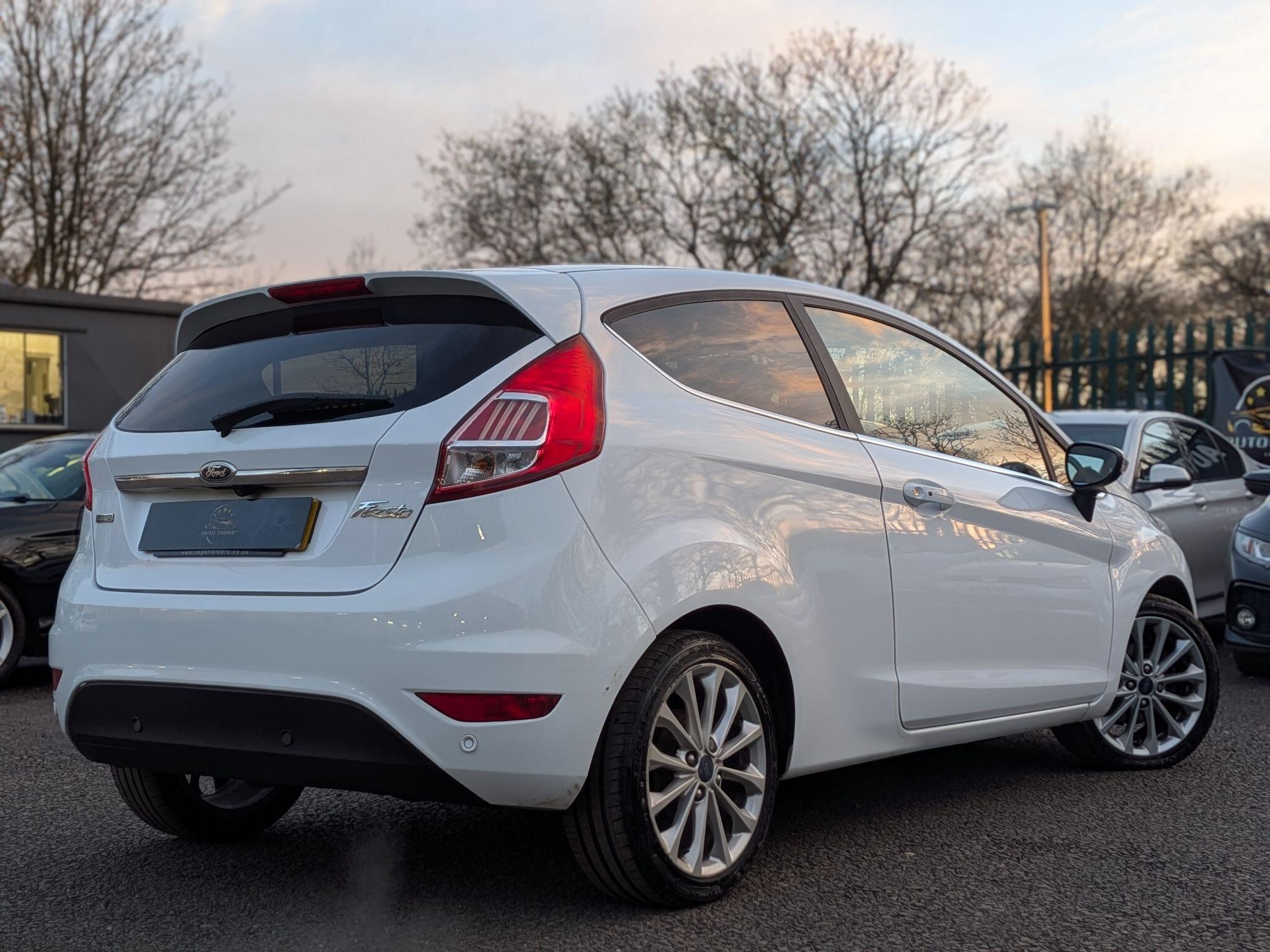 Ford Fiesta view 6