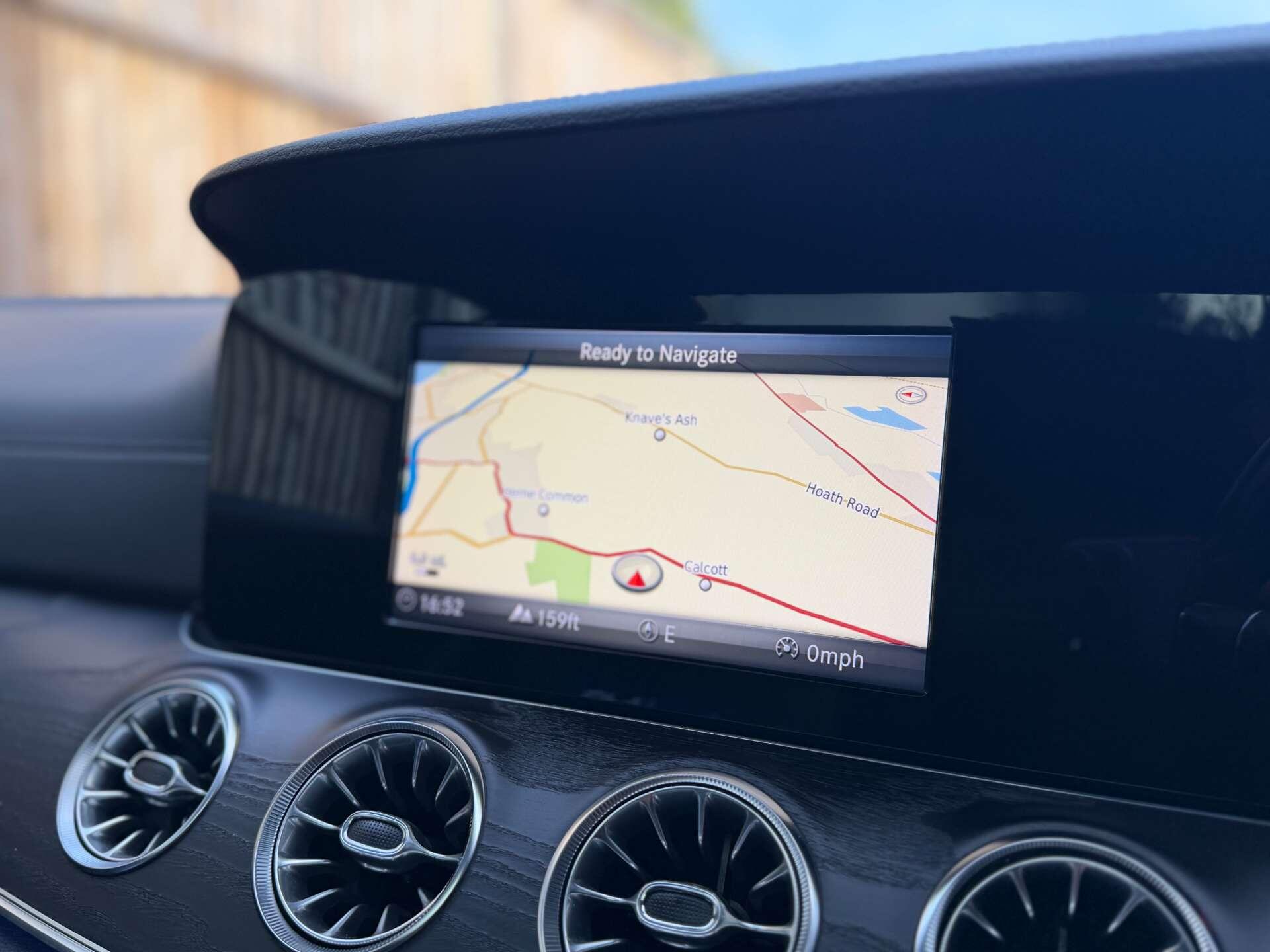 Mercedes-Benz E-Class view 18