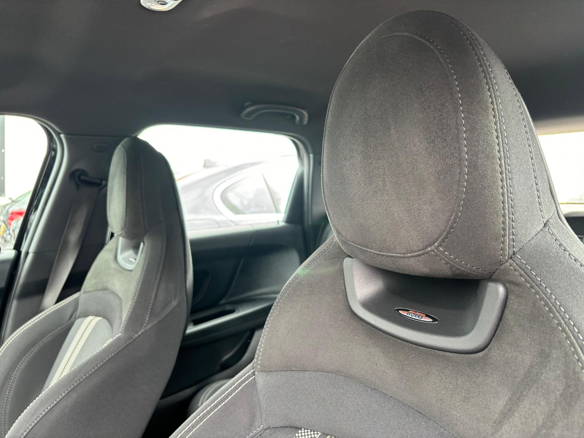 Mini Countryman view 22
