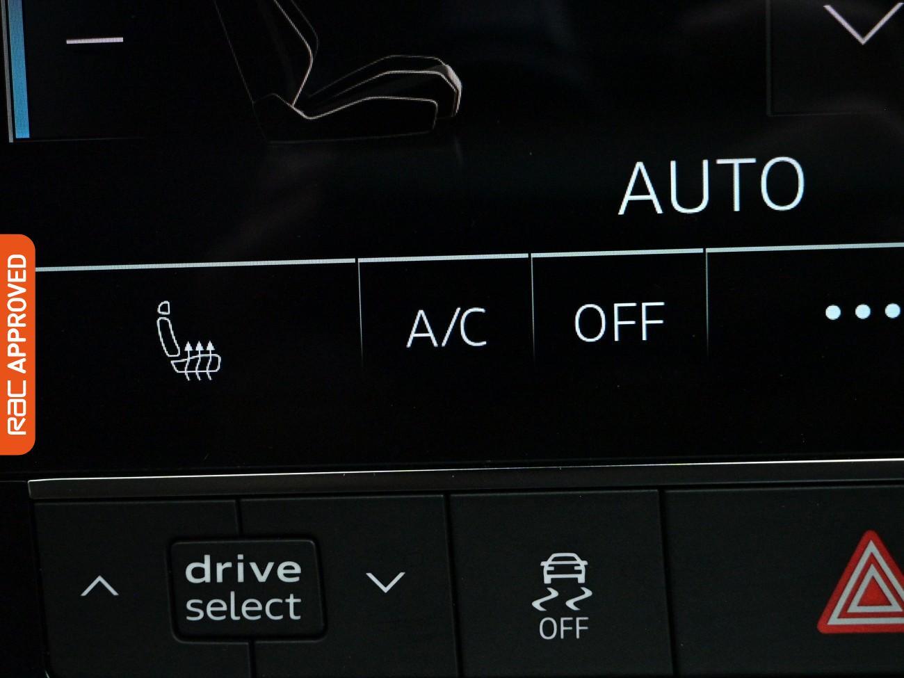 Audi E-Tron view 18