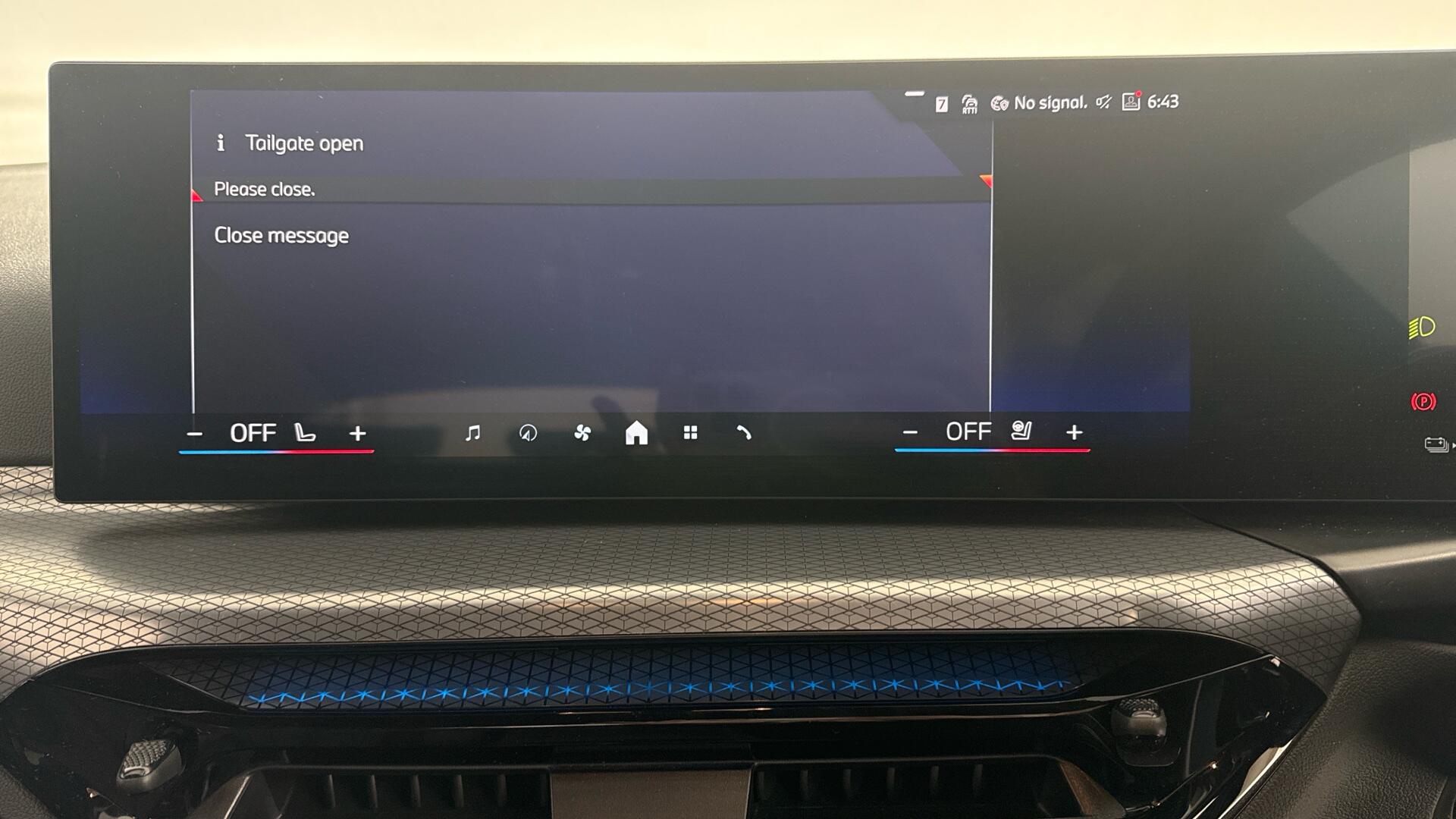 BMW i4 view 8