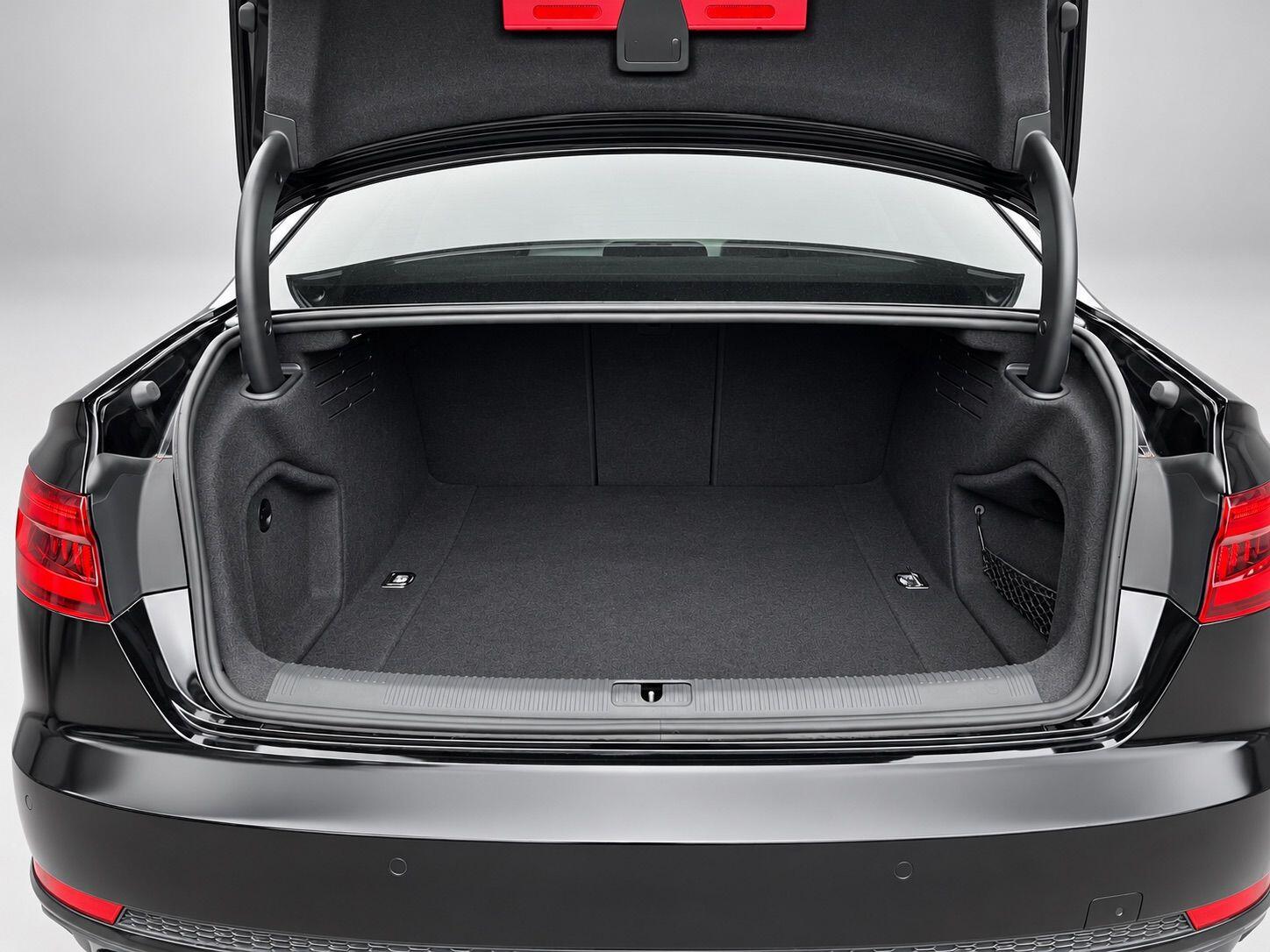 Audi A4 view 38
