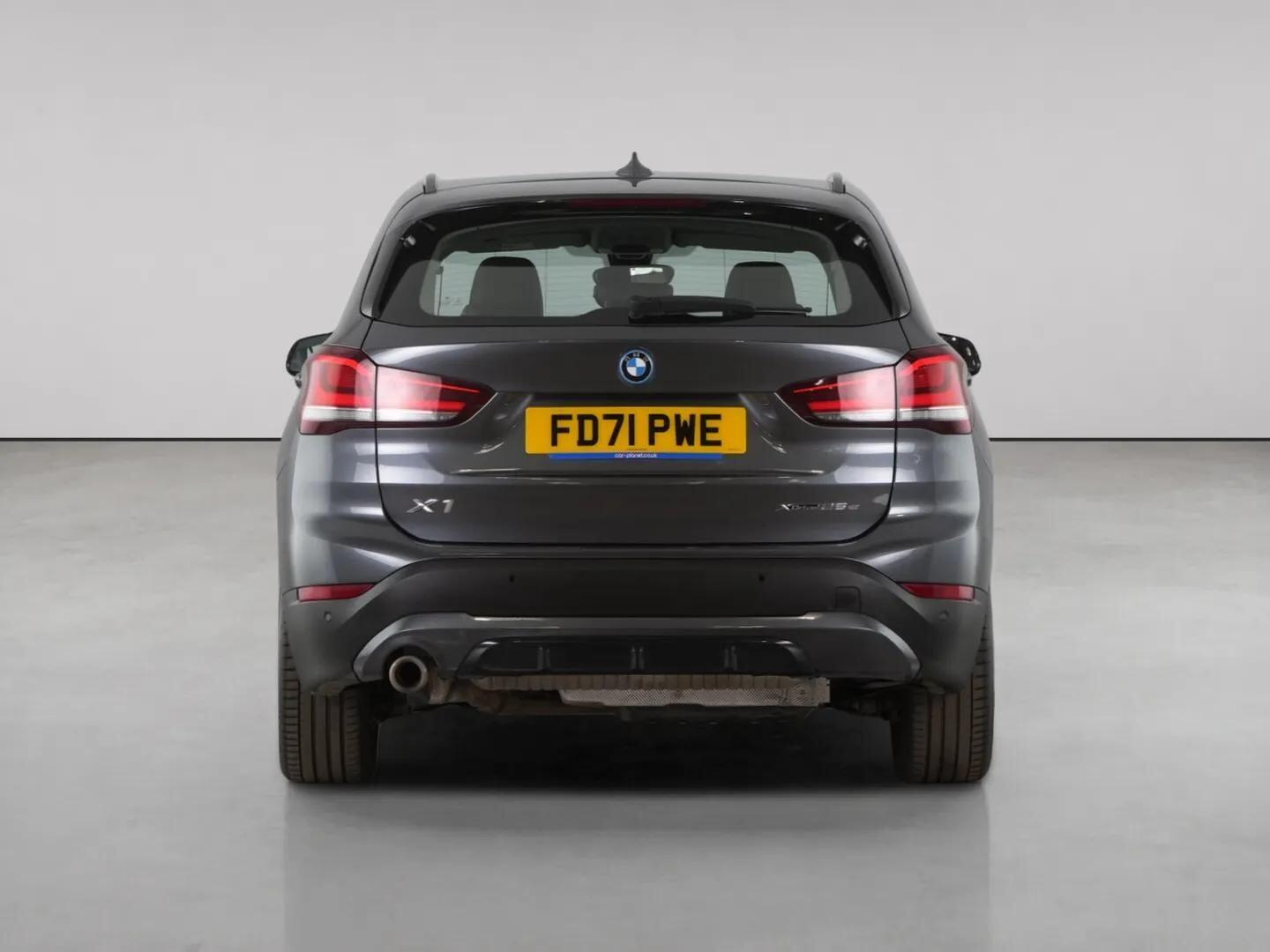 BMW X1 view 7