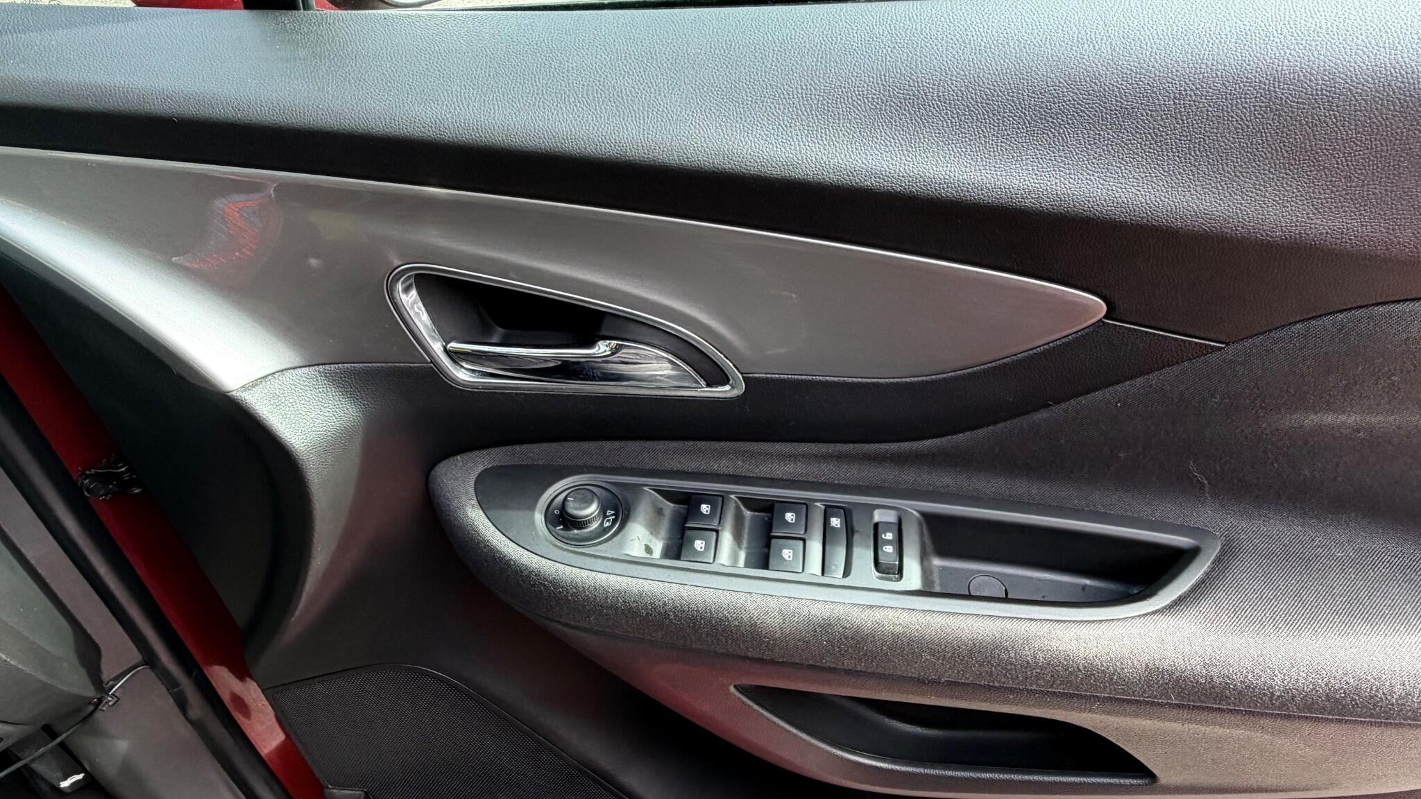 Vauxhall Mokka view 40