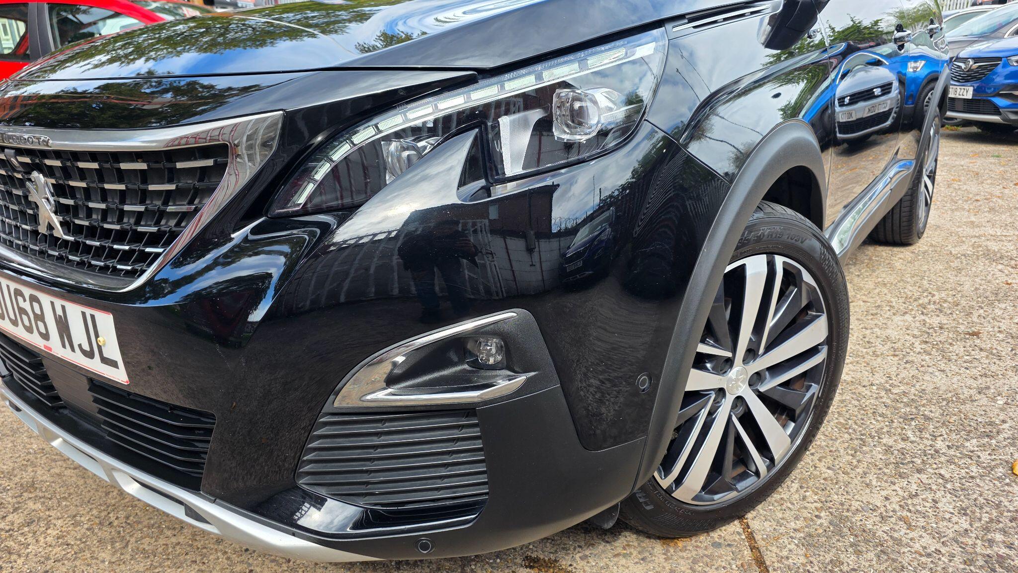 Peugeot 3008 view 14