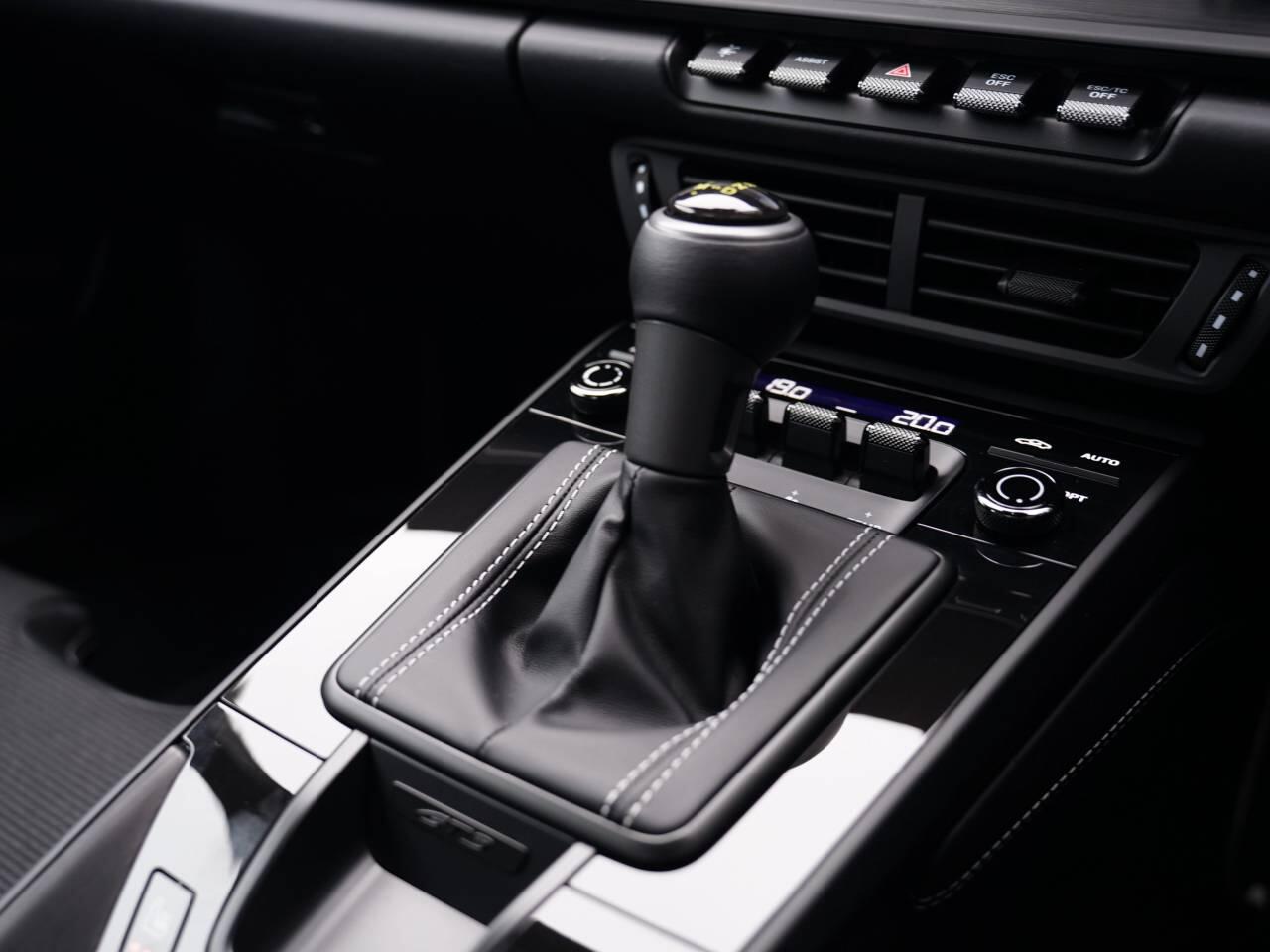 Porsche 911 view 41