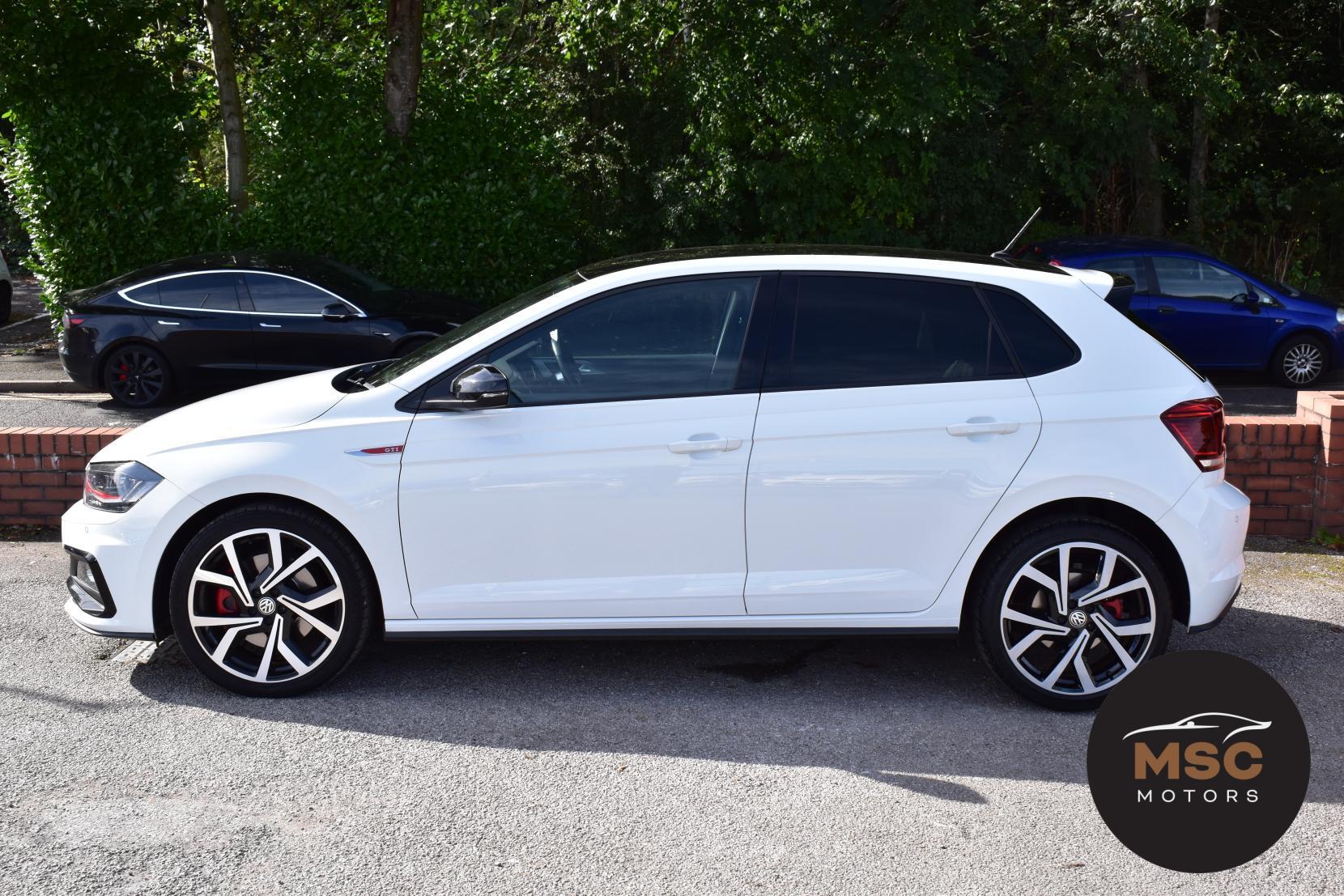 Volkswagen Polo view 9
