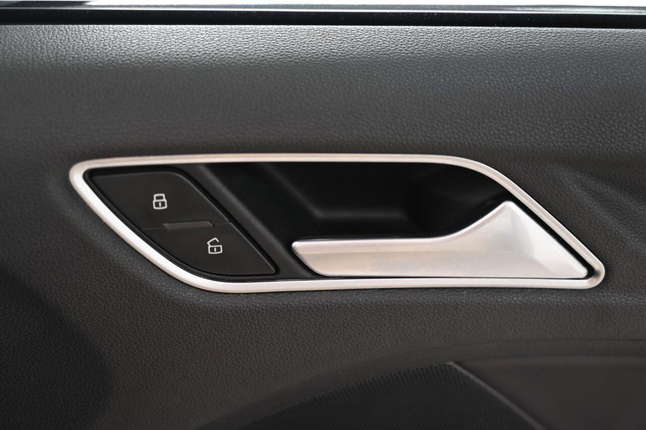 Audi S3 view 26