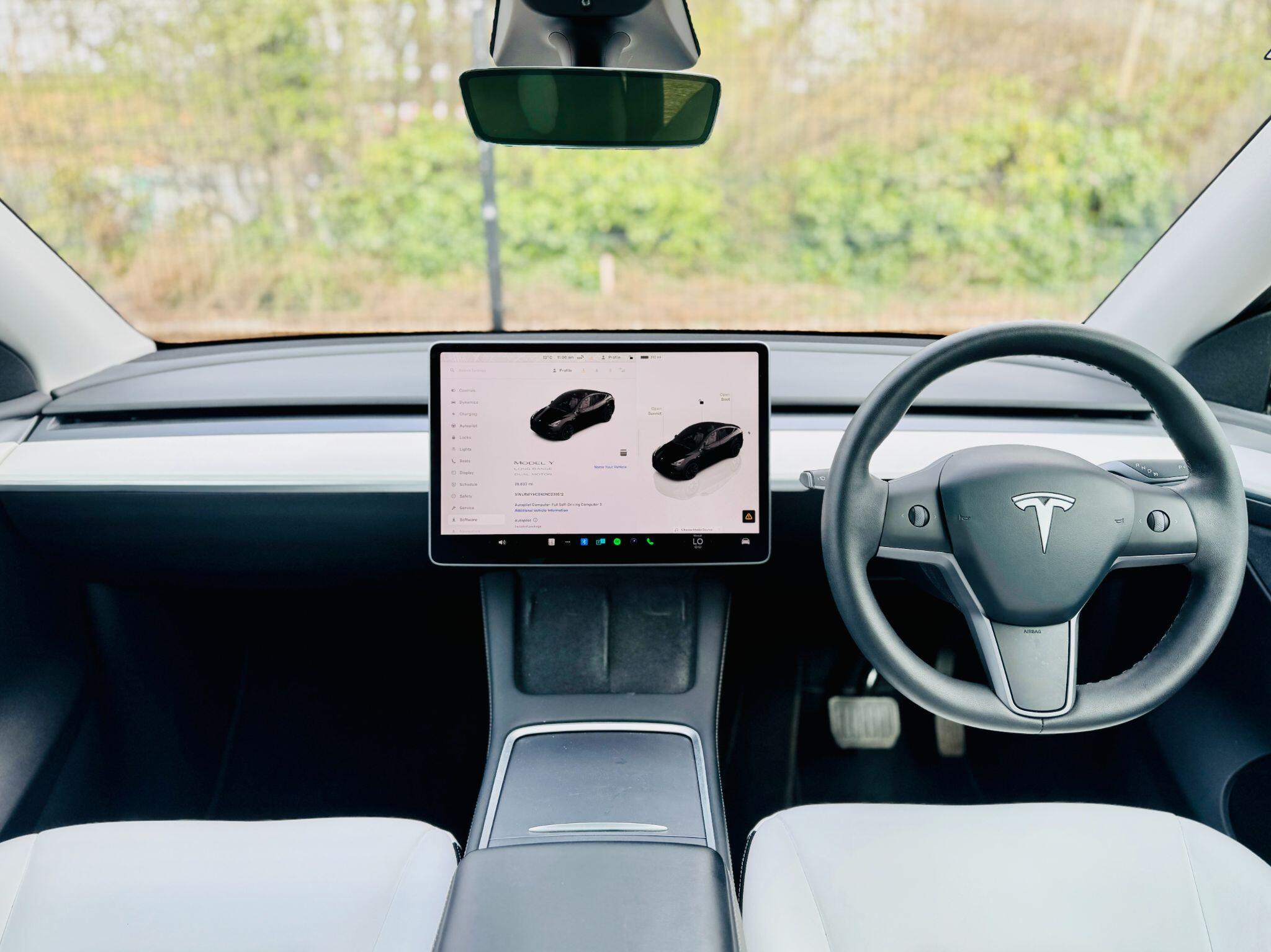 Tesla Model Y view 3