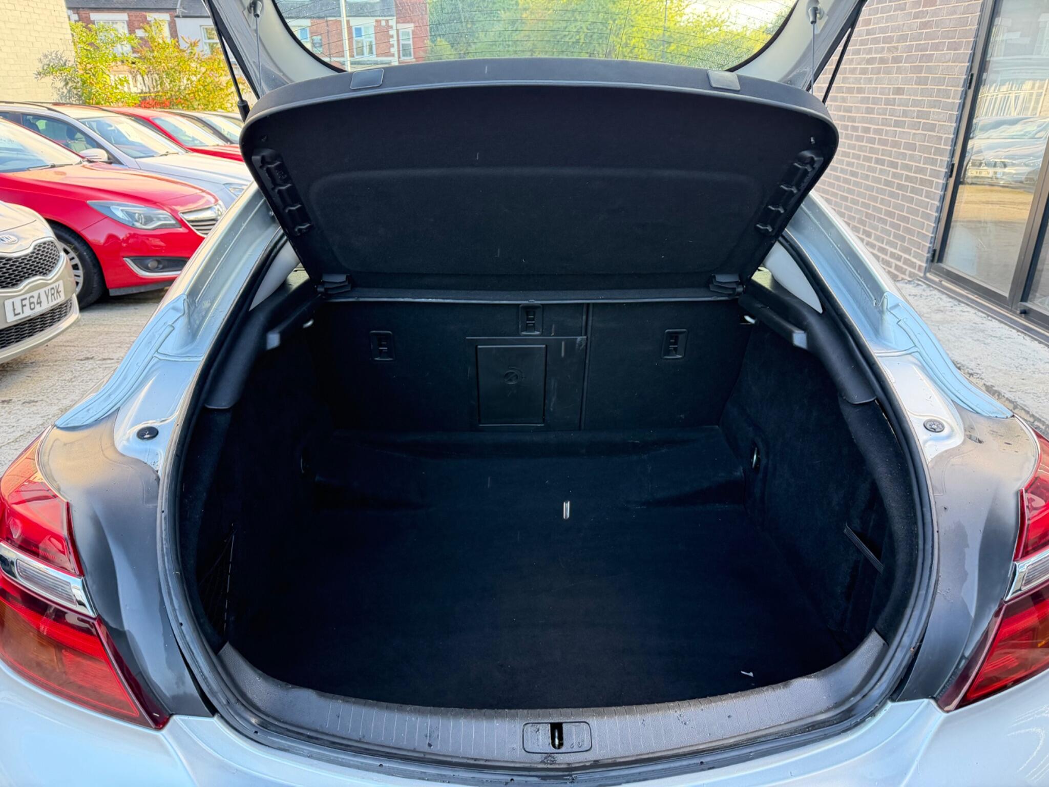 Vauxhall Insignia view 49