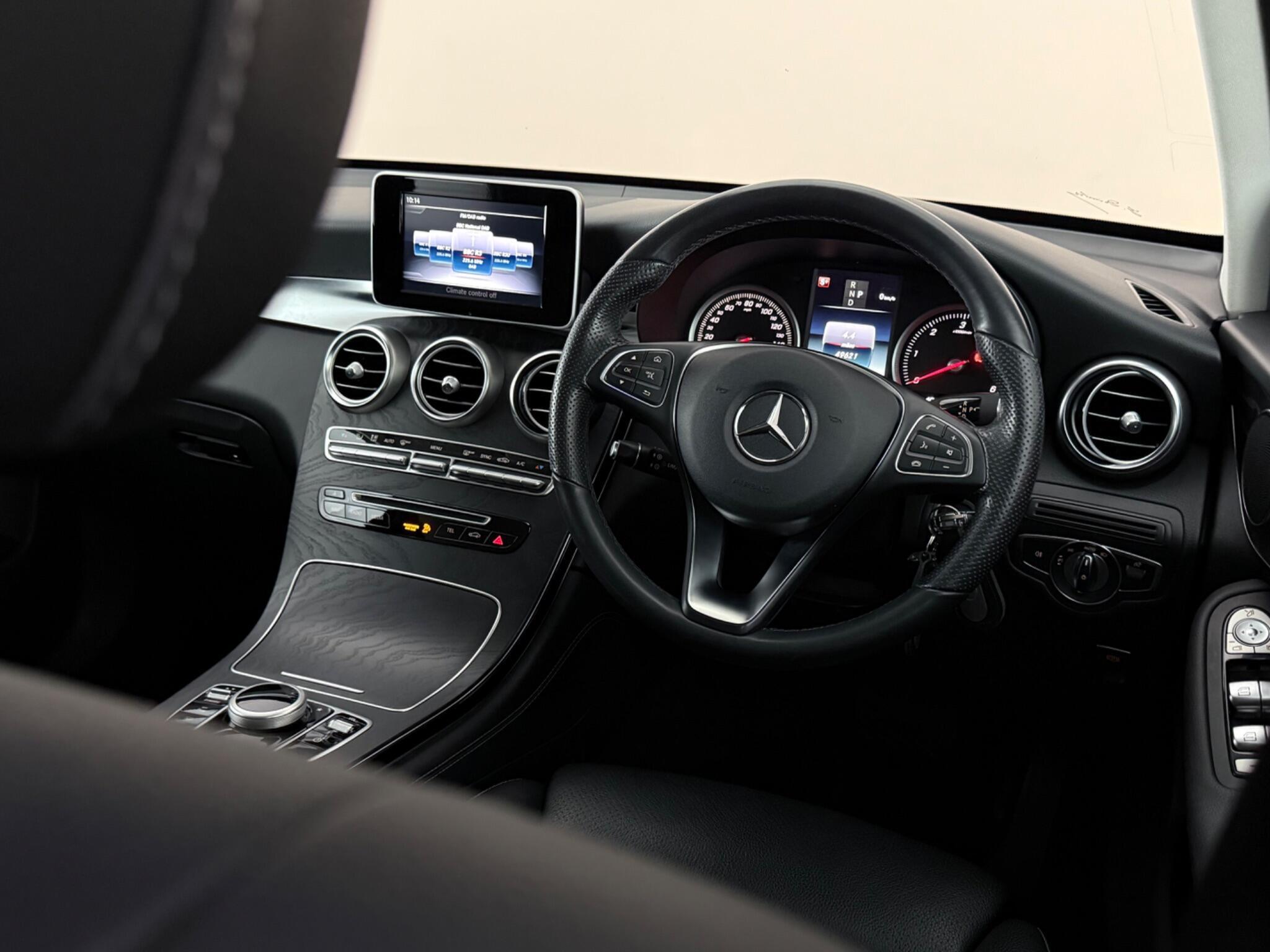 Mercedes-Benz GLC view 13