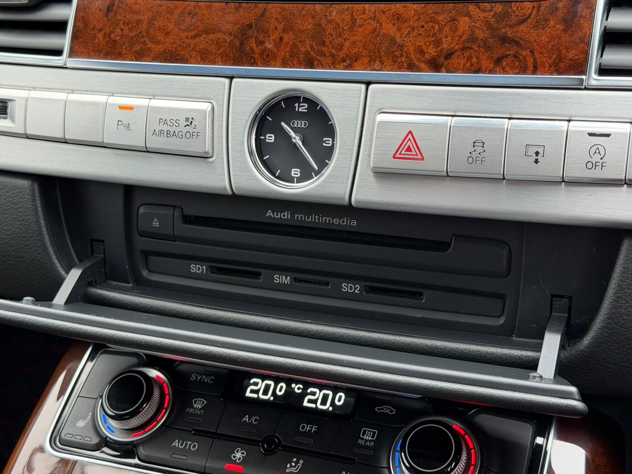 Audi A8 view 37