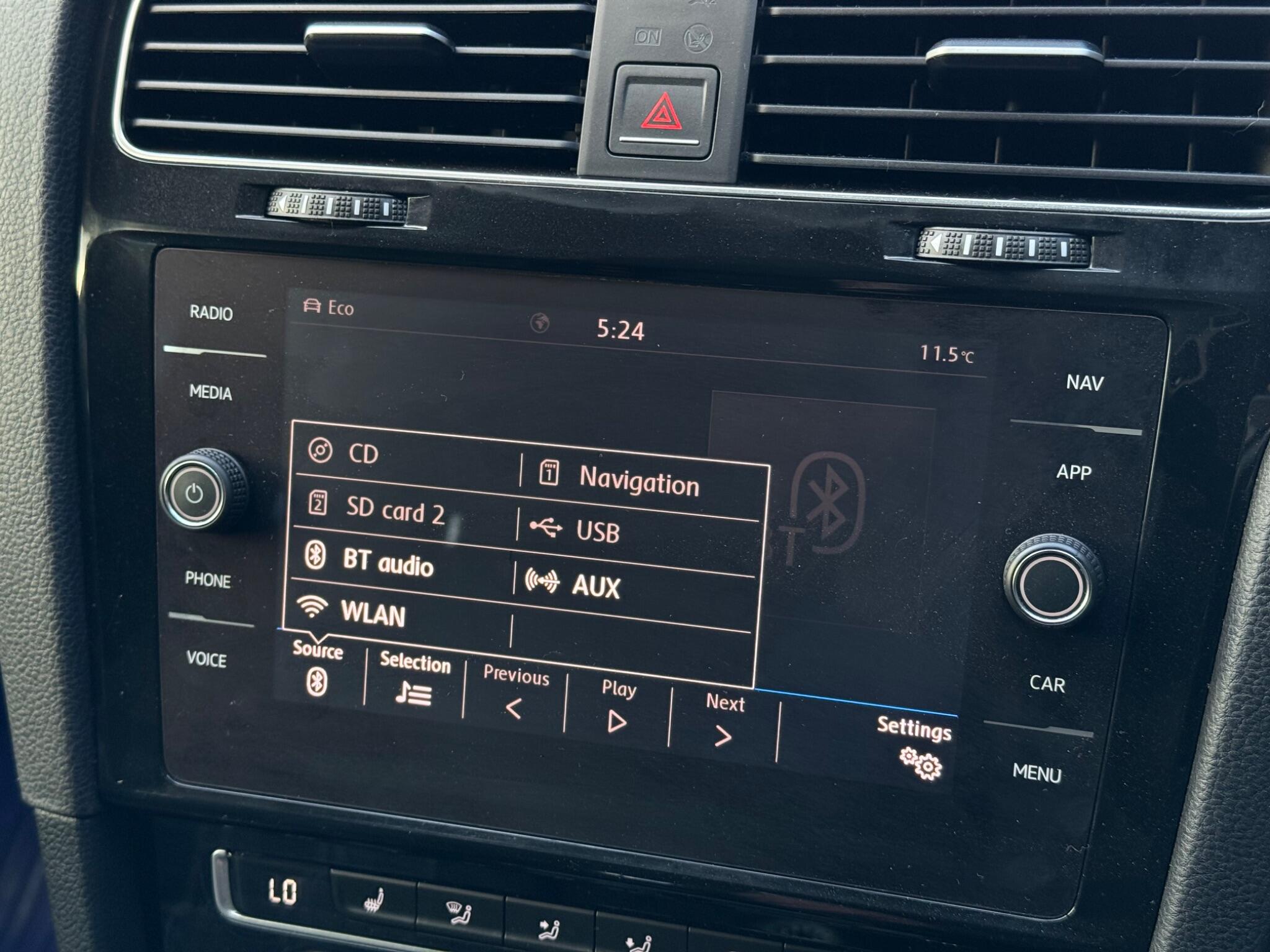 Volkswagen Golf view 30