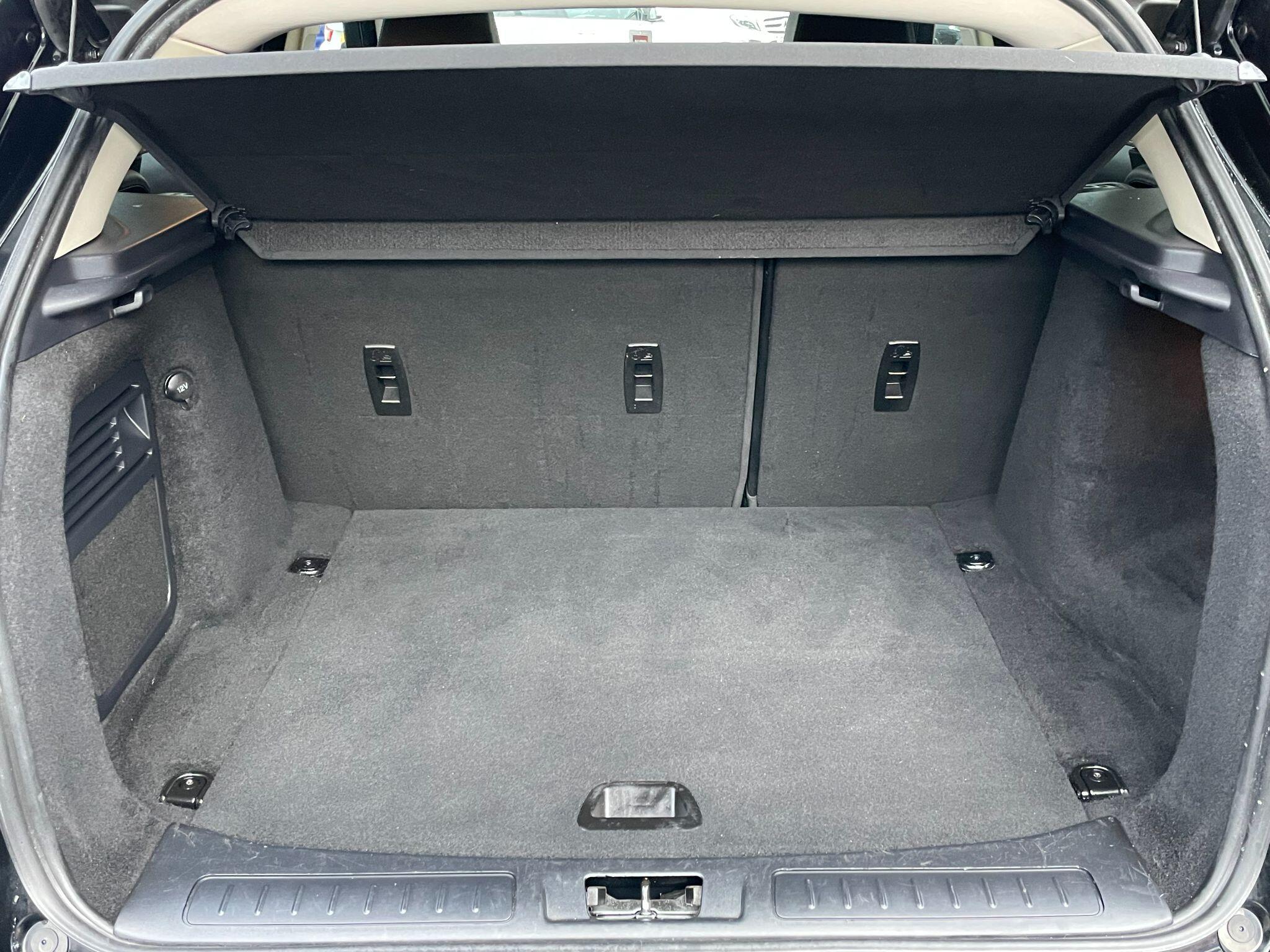 Land Rover Range Rover Evoque view 22