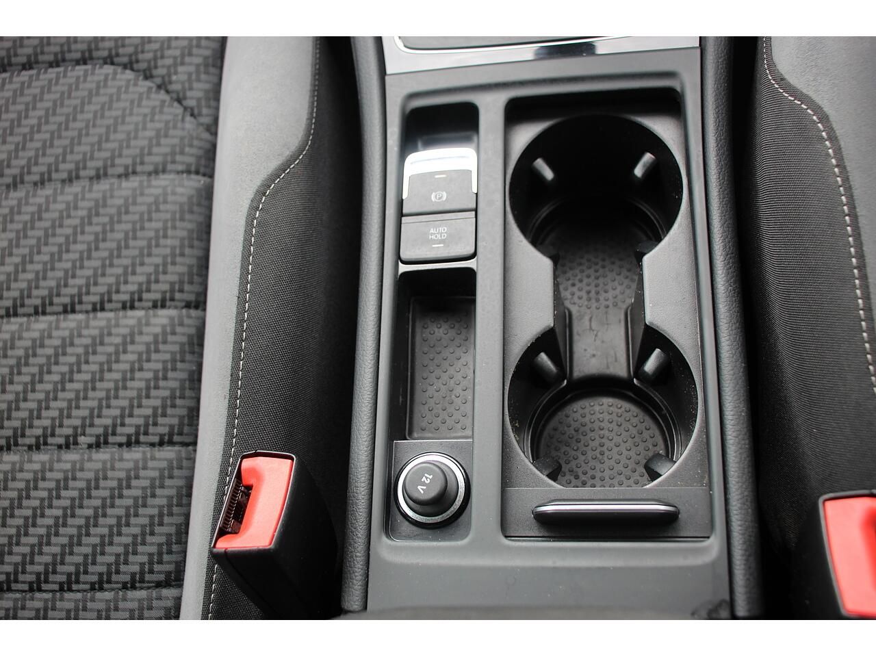 Volkswagen Golf view 25