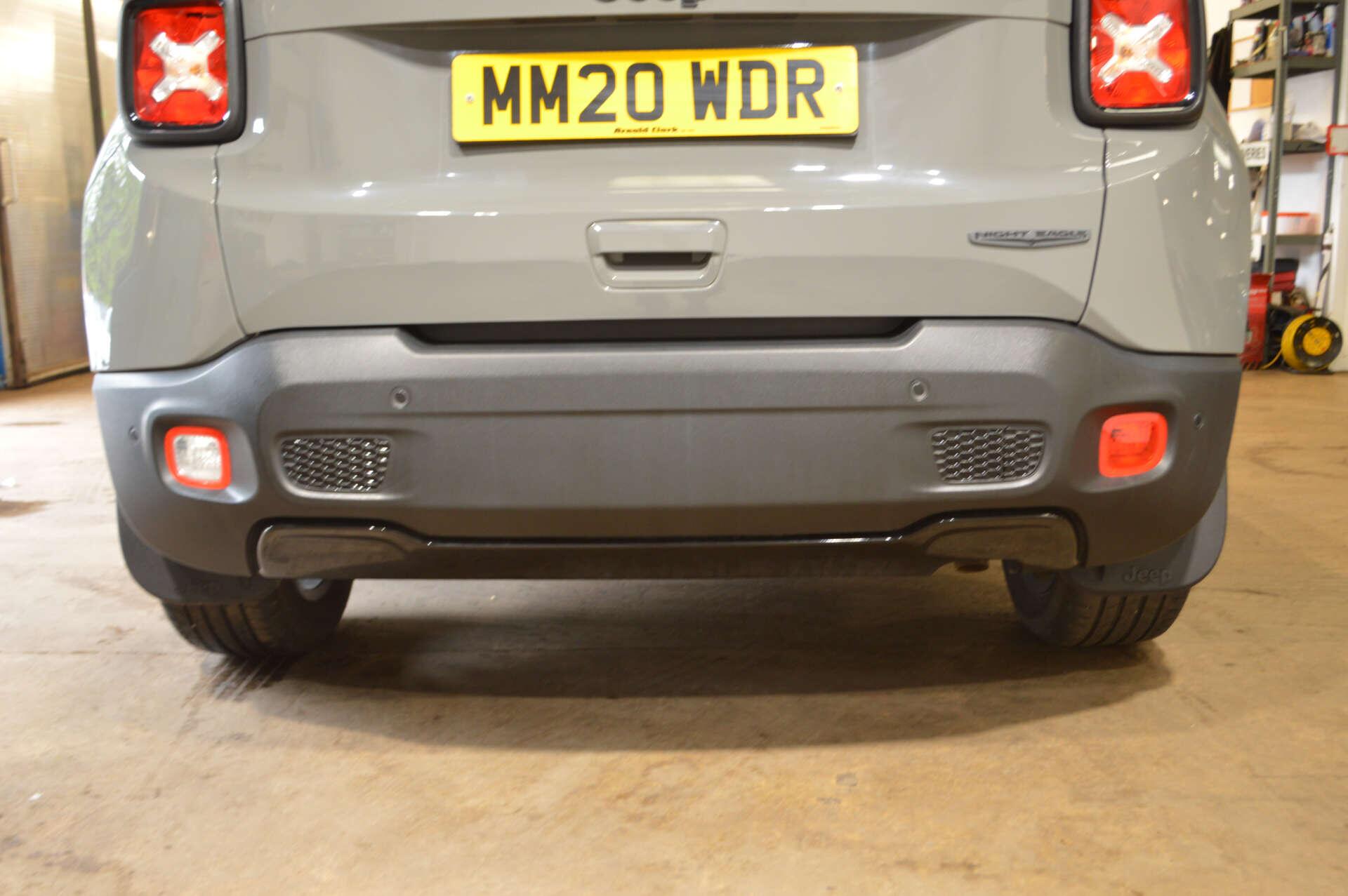 Jeep Renegade view 45