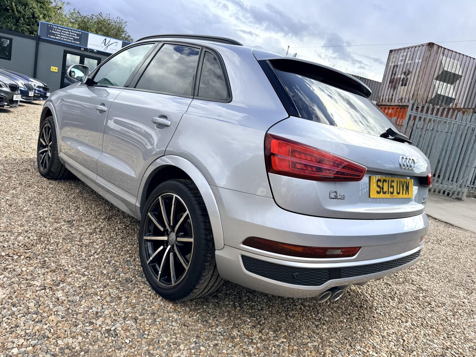 Audi Q3 view 7