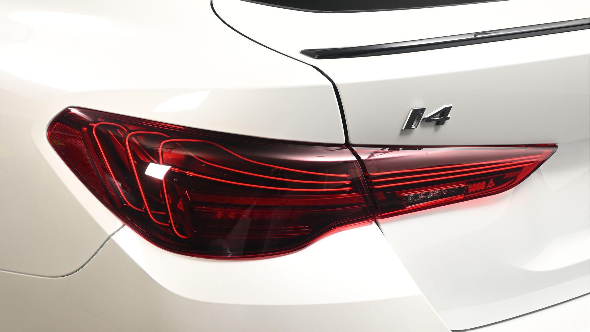 BMW i4 view 22