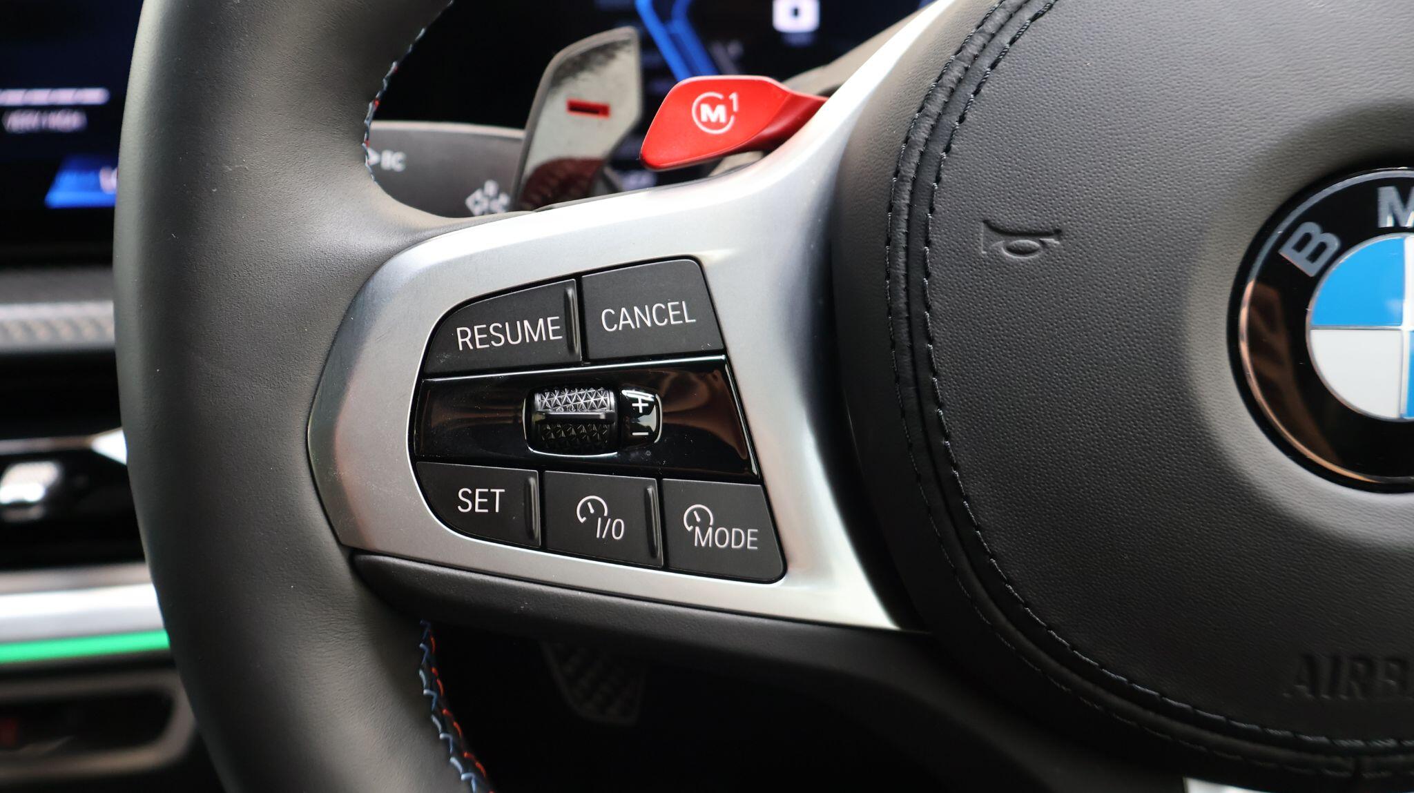 BMW XM view 16