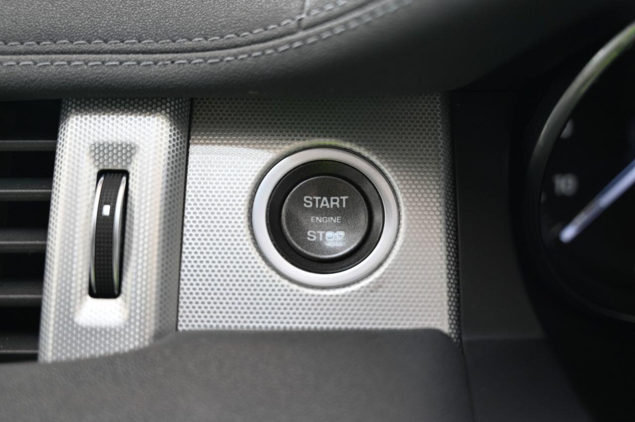 Land Rover Range Rover Evoque view 20