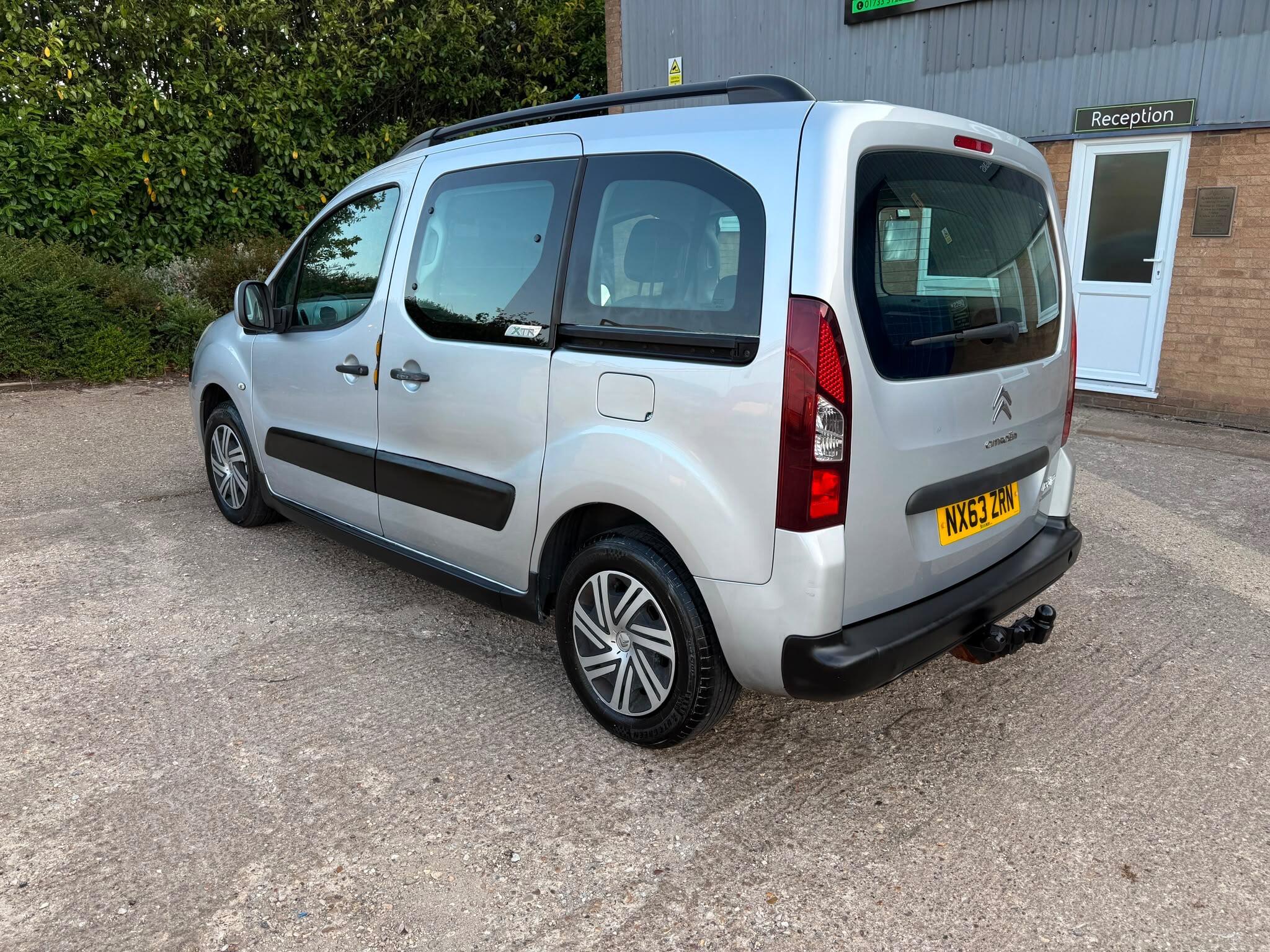 Citroen Berlingo view 5