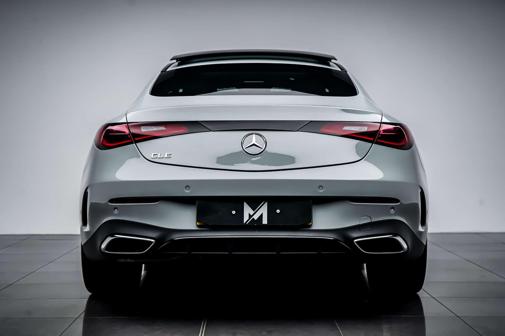 Mercedes-Benz Cle view 4