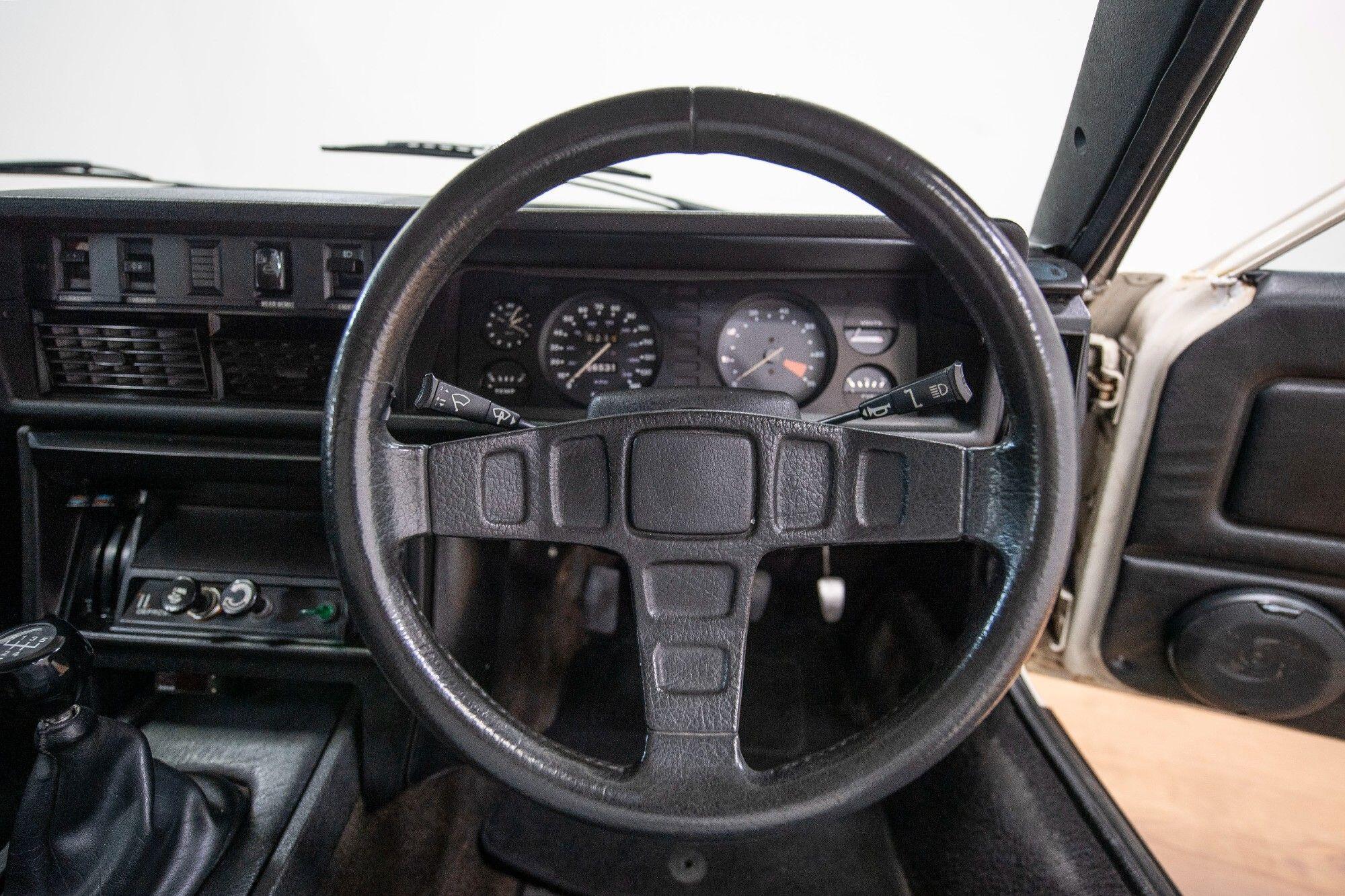 Triumph 1976 Triumph view 11
