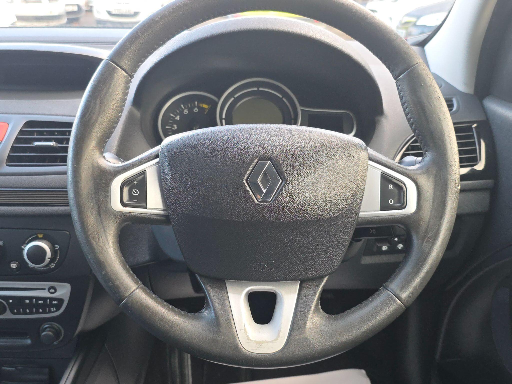 2010 Renault Megane image 32