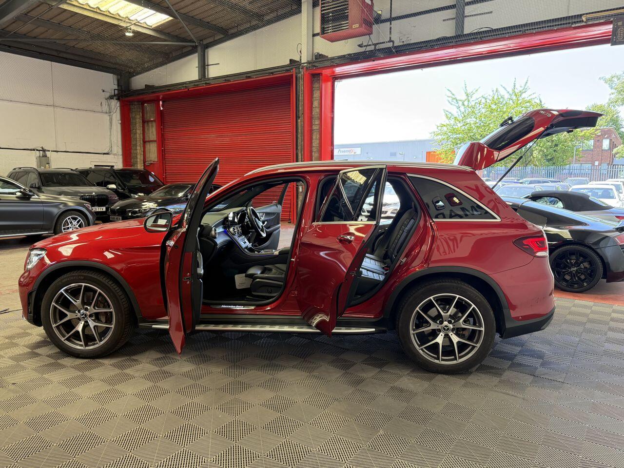 Mercedes-Benz GLC view 13