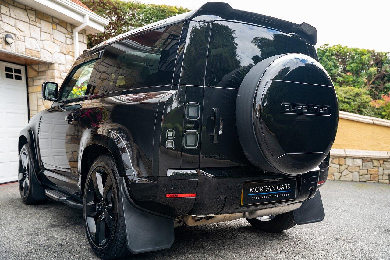 Land Rover Defender view 9