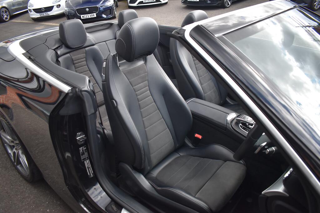 Mercedes-Benz E Class view 32