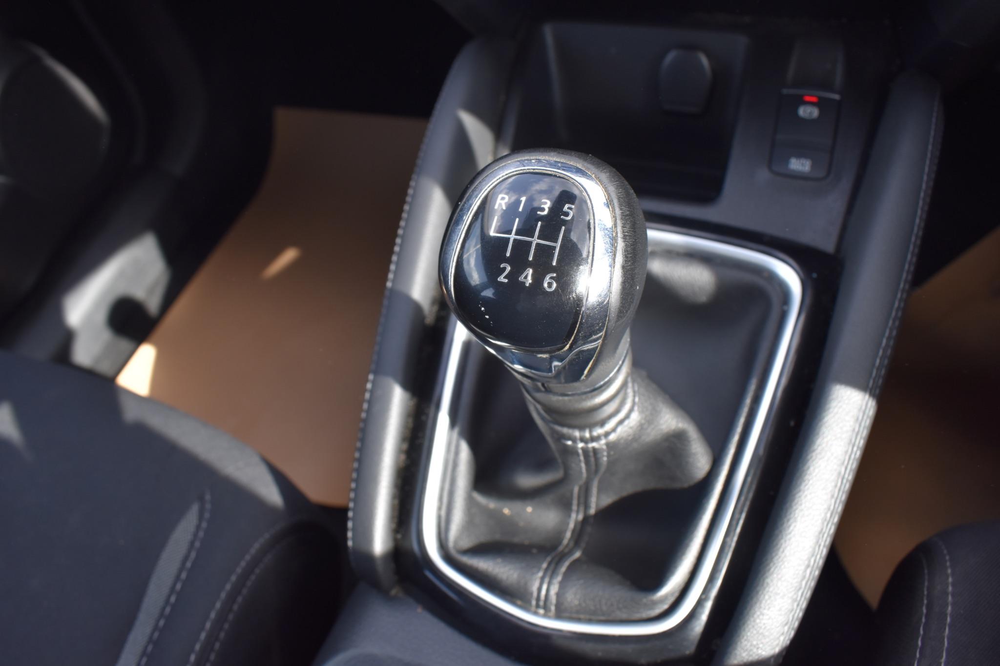 Qashqai - 1.3 DIG-T Acenta Premium Euro 6 (s/s) 5dr - Image 22