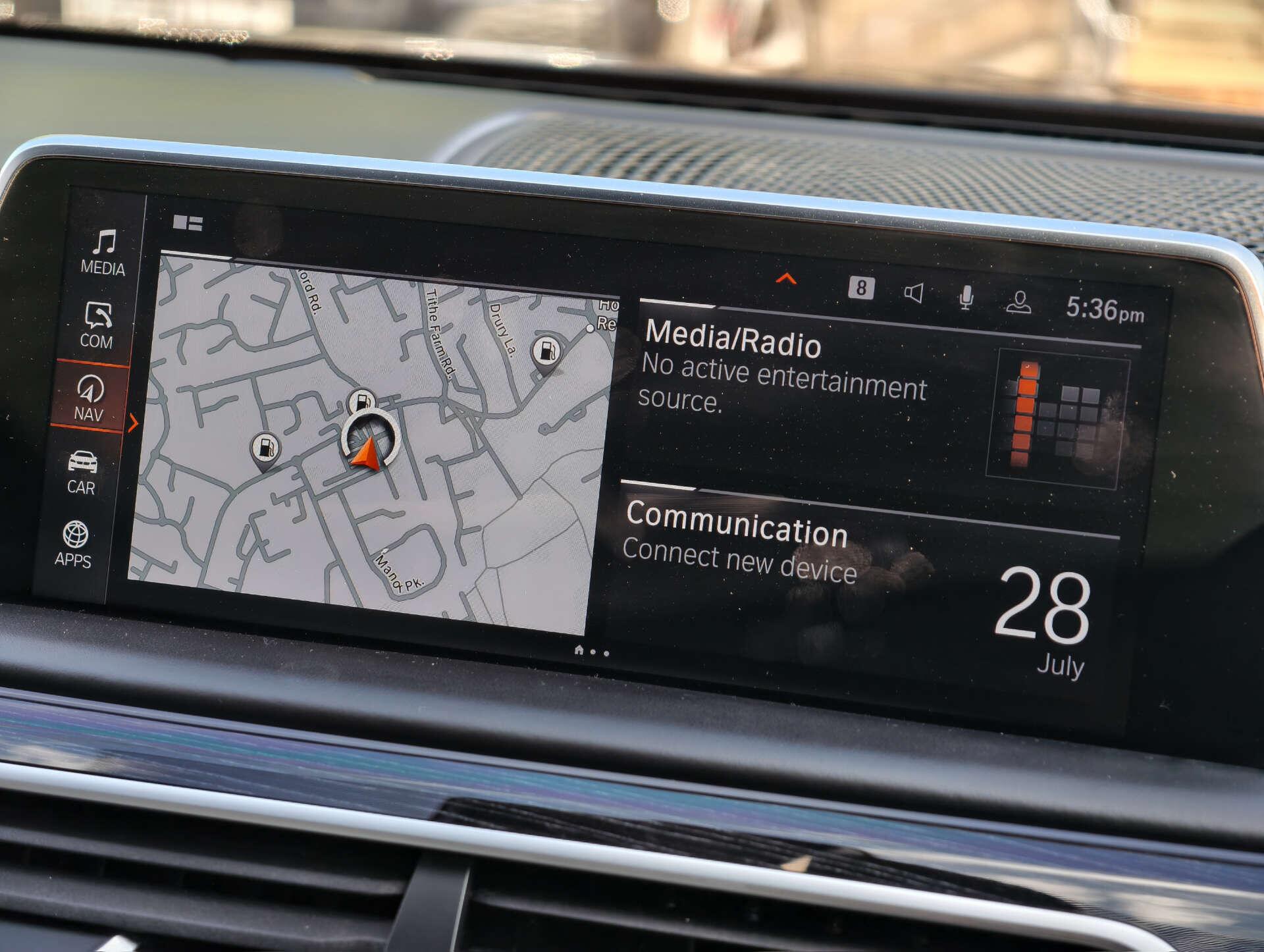 BMW 7 Series view 38
