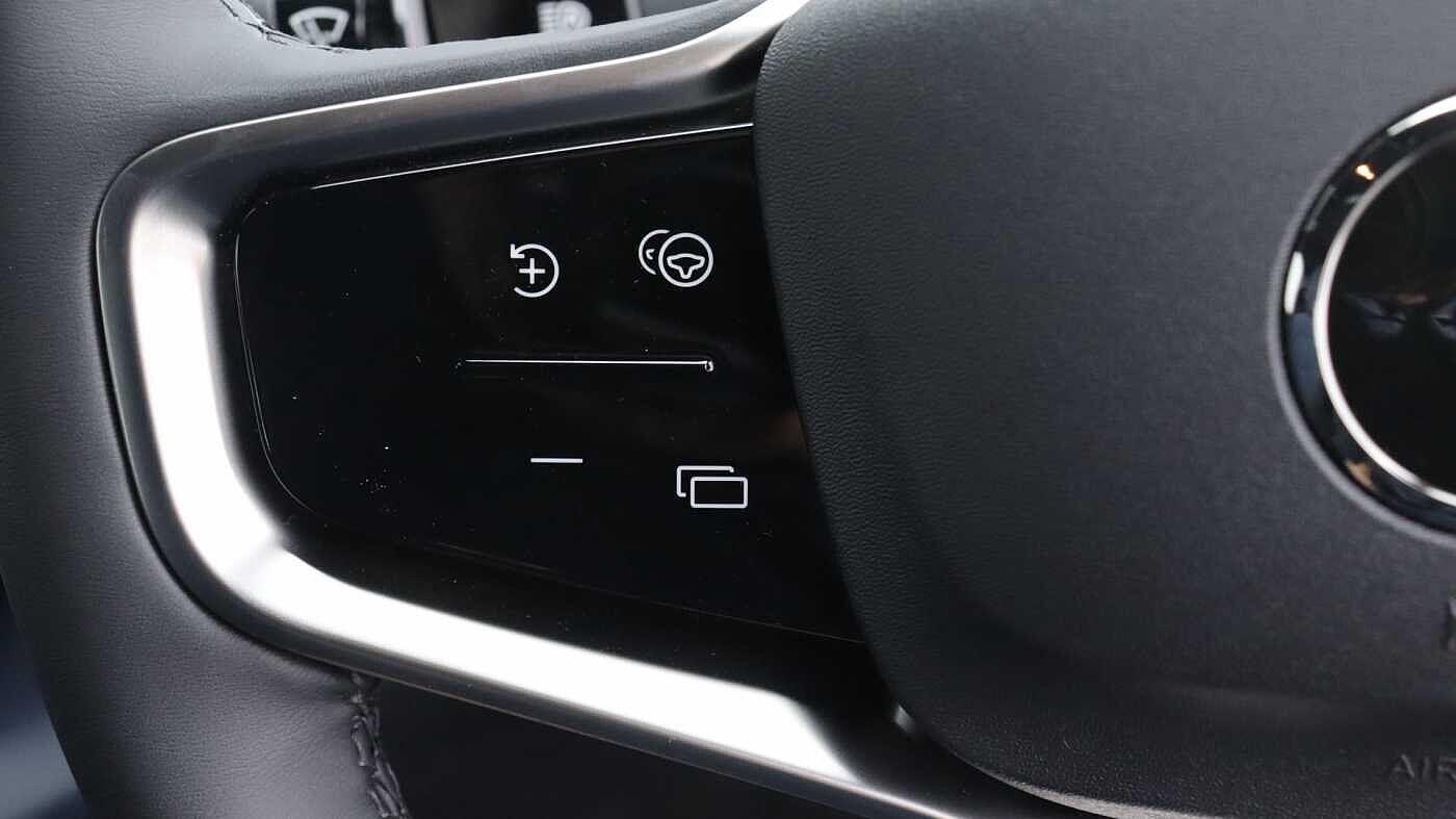 Volvo Ex30 view 18