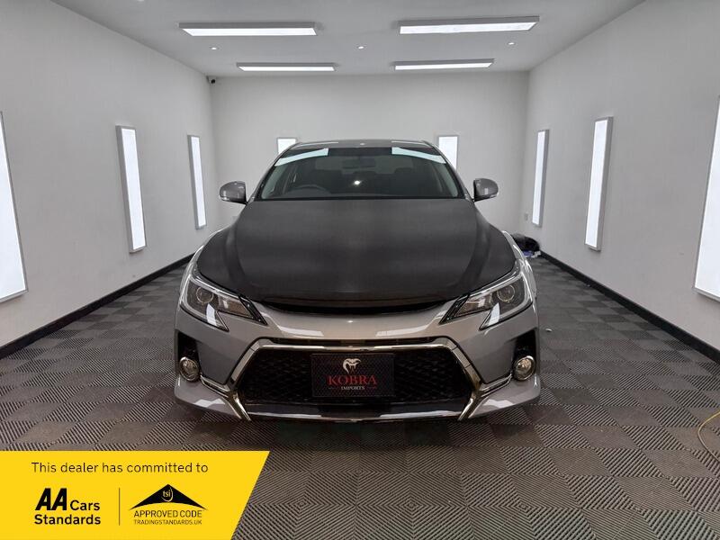 2013 Toyota Mark X image 1