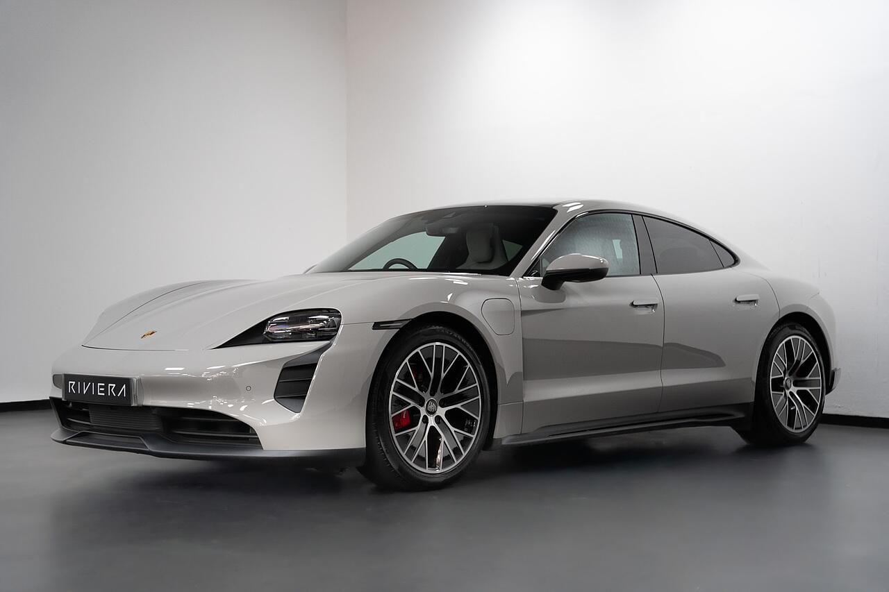 Porsche Taycan view 34