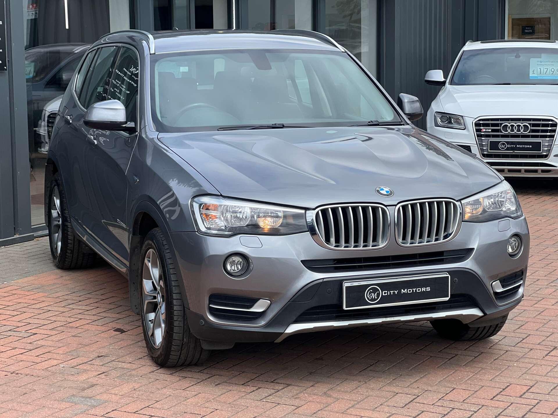 BMW X3 view 5