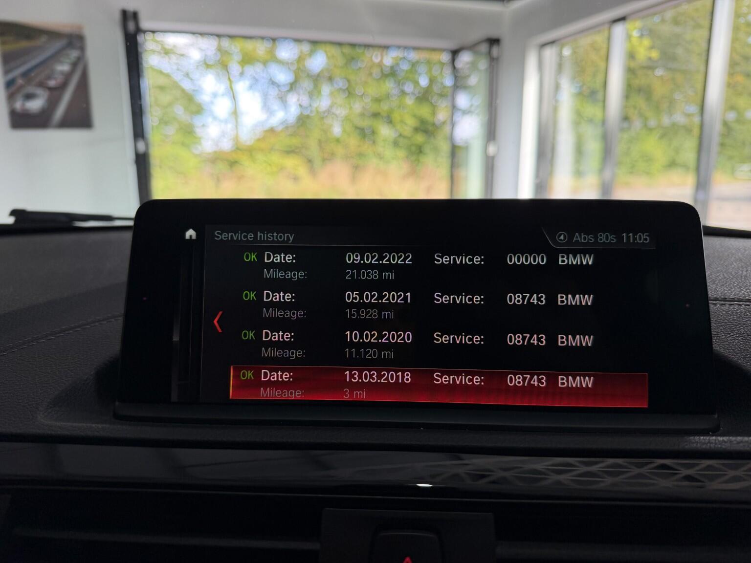 BMW 1 Series view 26