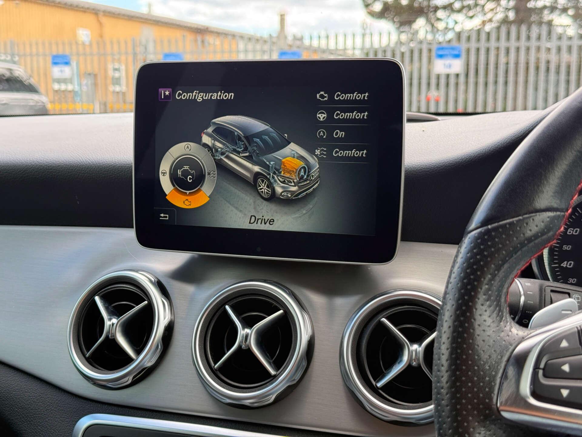 Mercedes-Benz Gla view 46