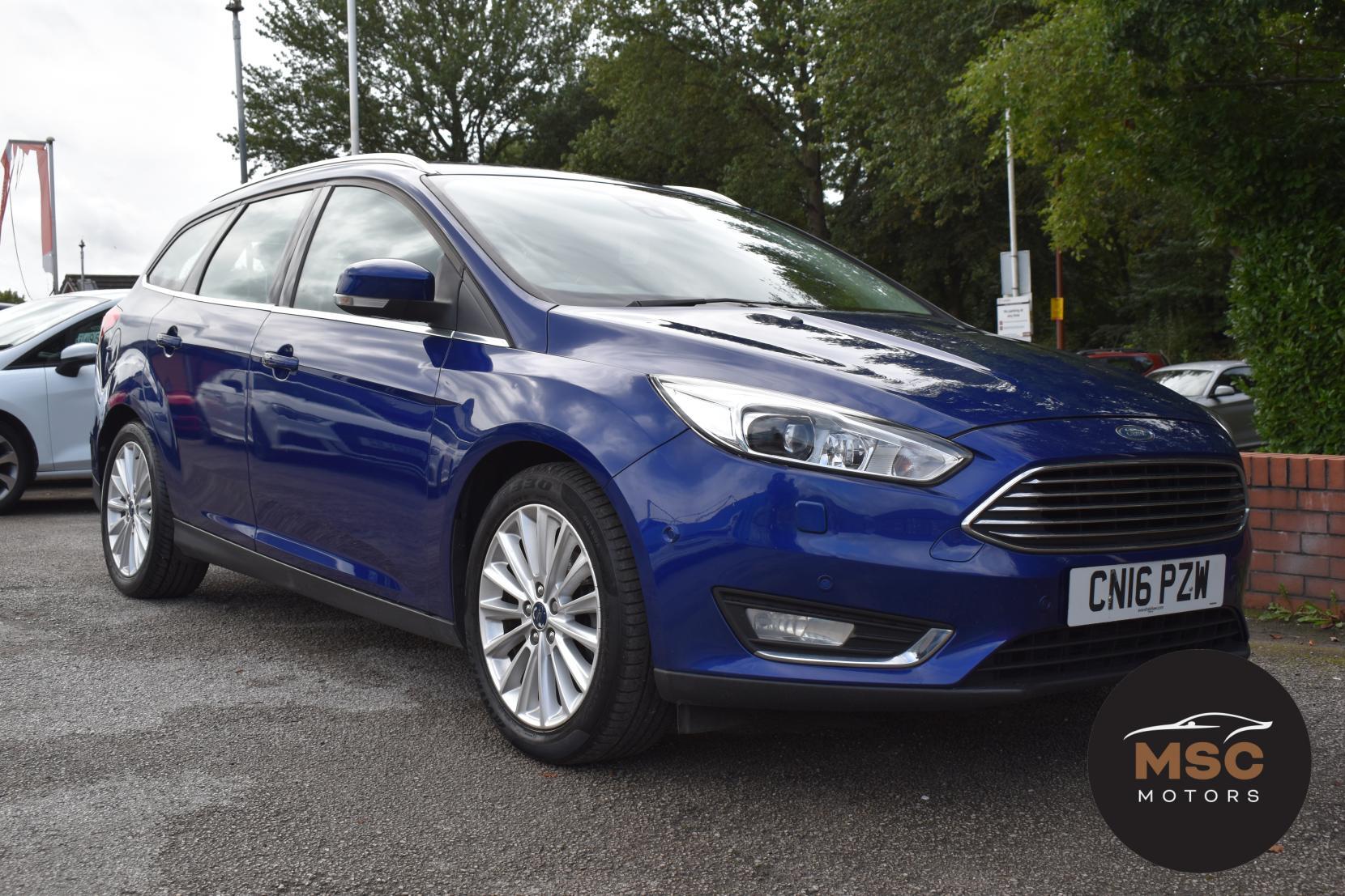 Ford Focus view 21