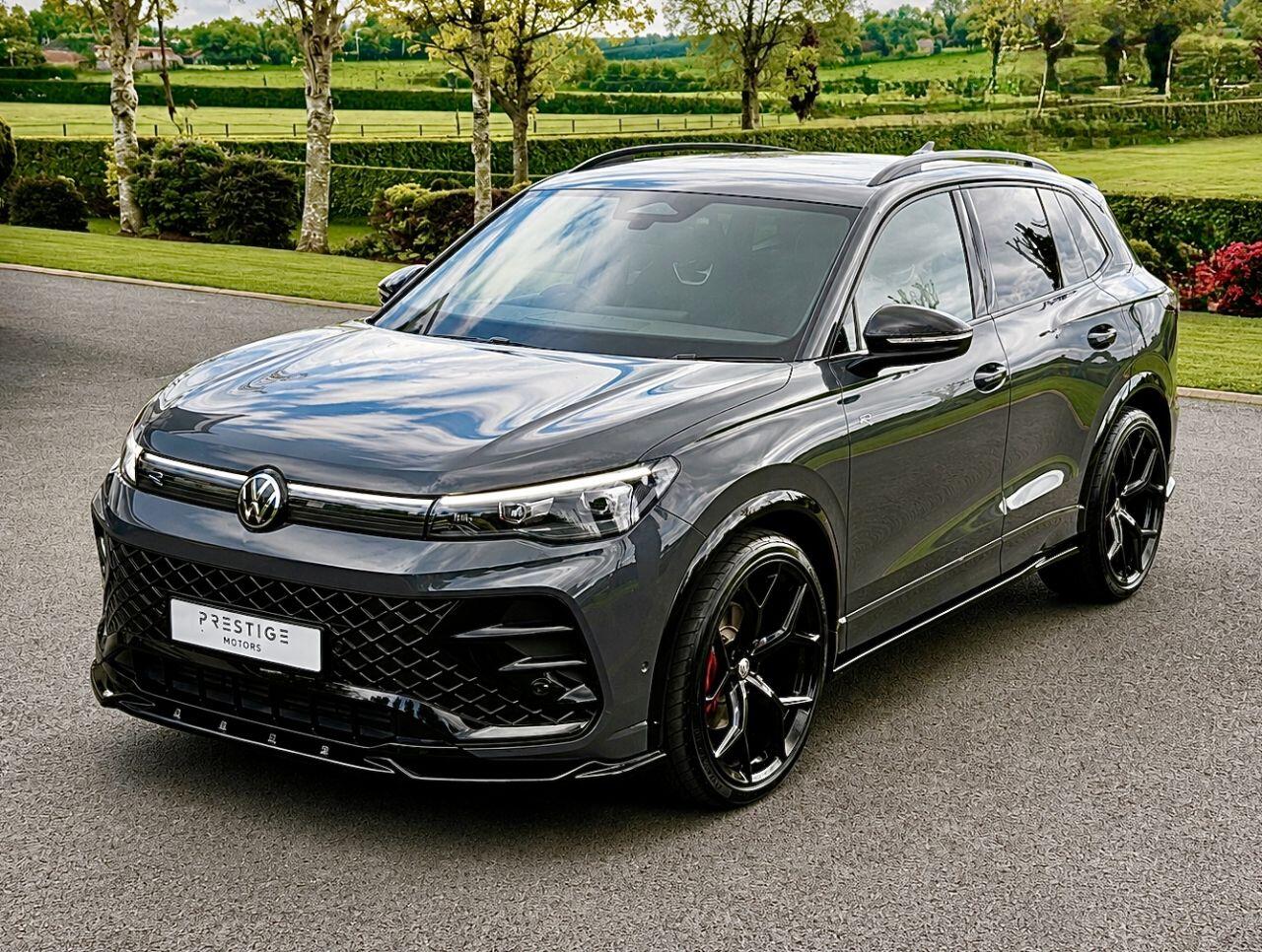 Volkswagen Tiguan view 2