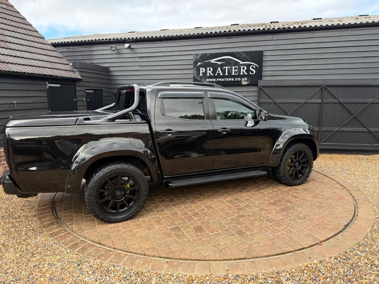 Mercedes-Benz X-Class view 30