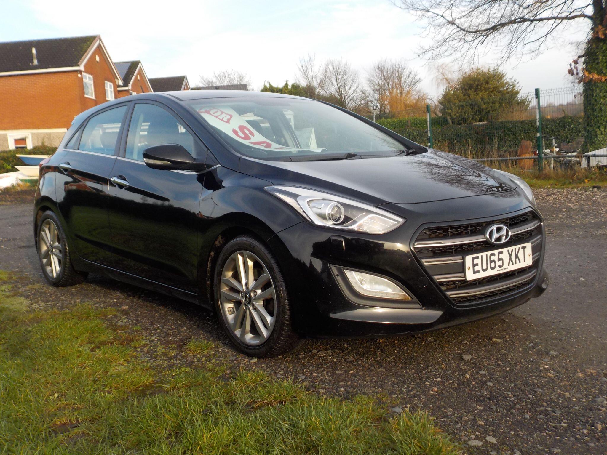 Hyundai i30 1.6 CRDi Blue Drive Premium Euro 6 (s/s) 5dr
