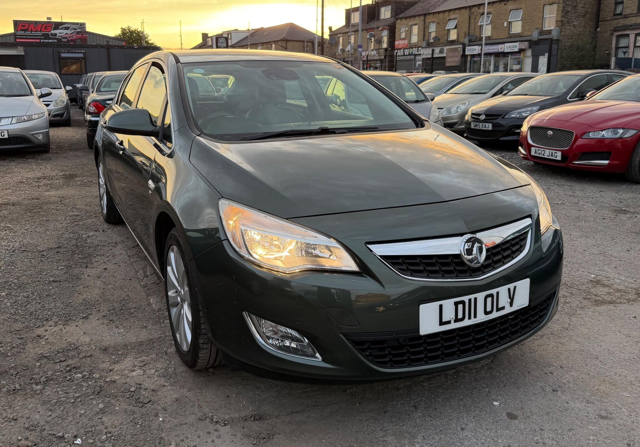 2011 Vauxhall Astra 1.6 16v SE Auto Euro 5 5dr