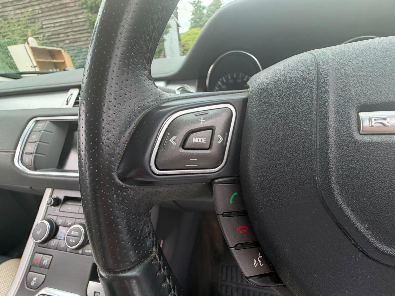Land Rover Range Rover Evoque view 19